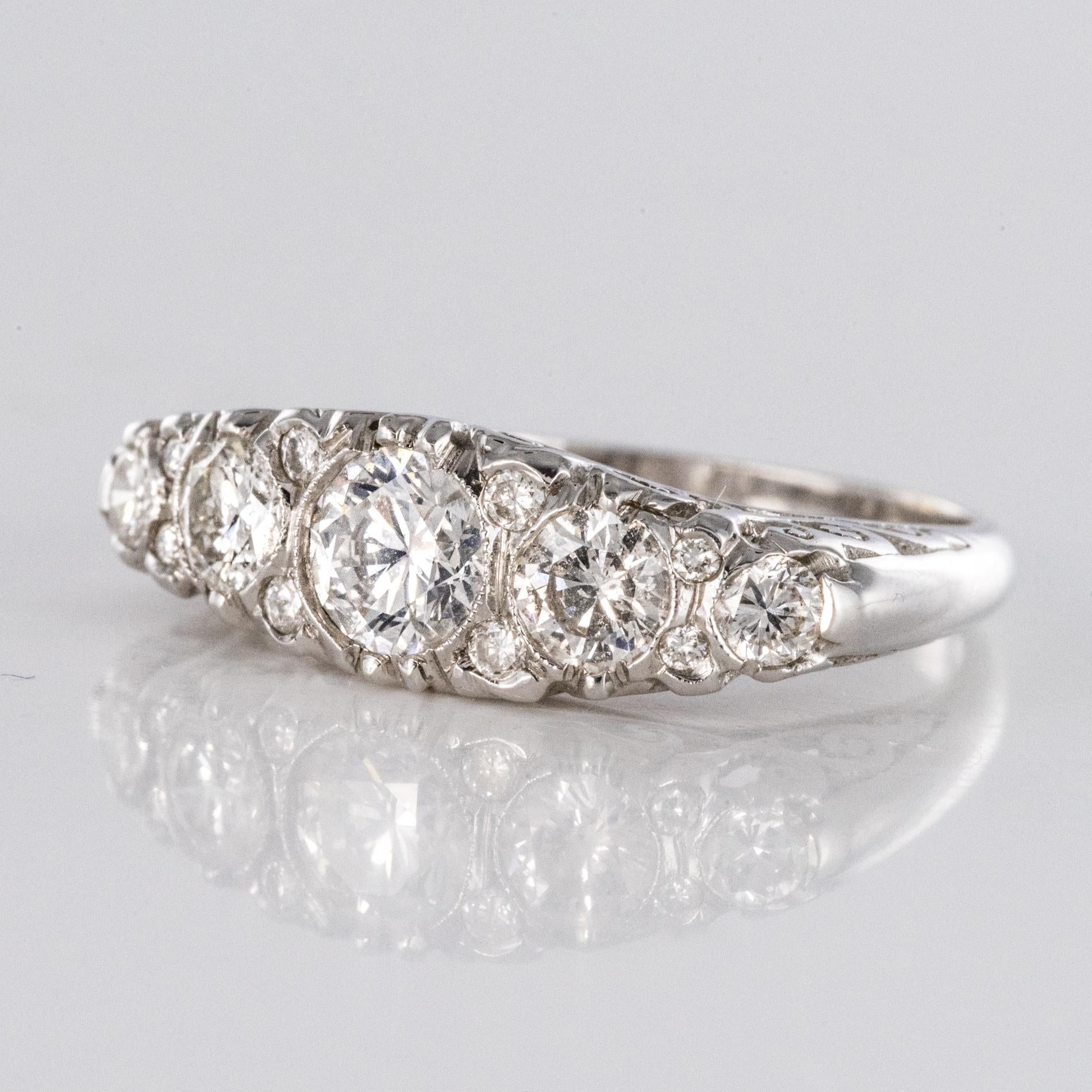 Modern Diamonds 18 Karat White Gold Garter Ring For Sale 3