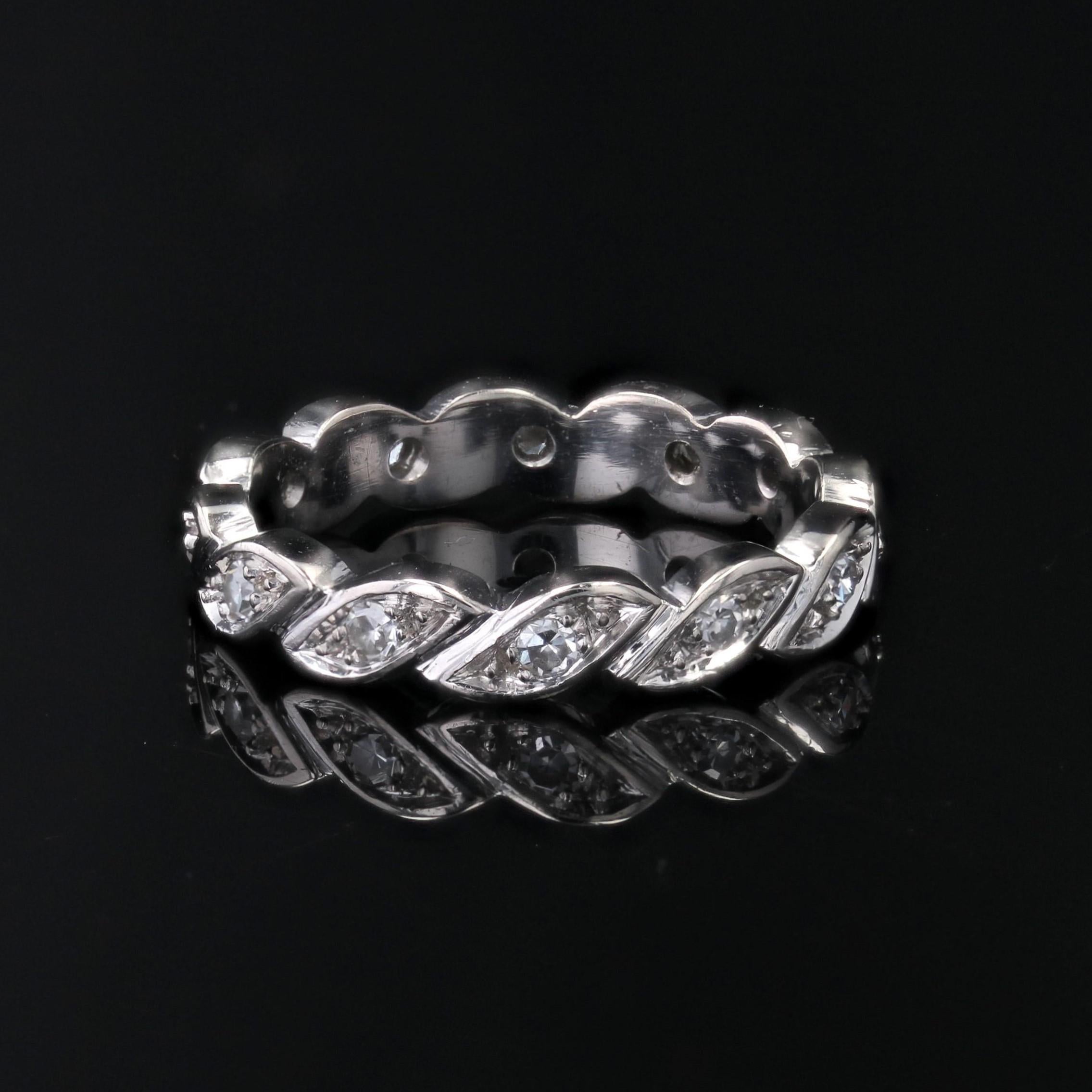 Women's Modern Diamonds 18 Karat White Gold Leaf Wedding Ring For Sale