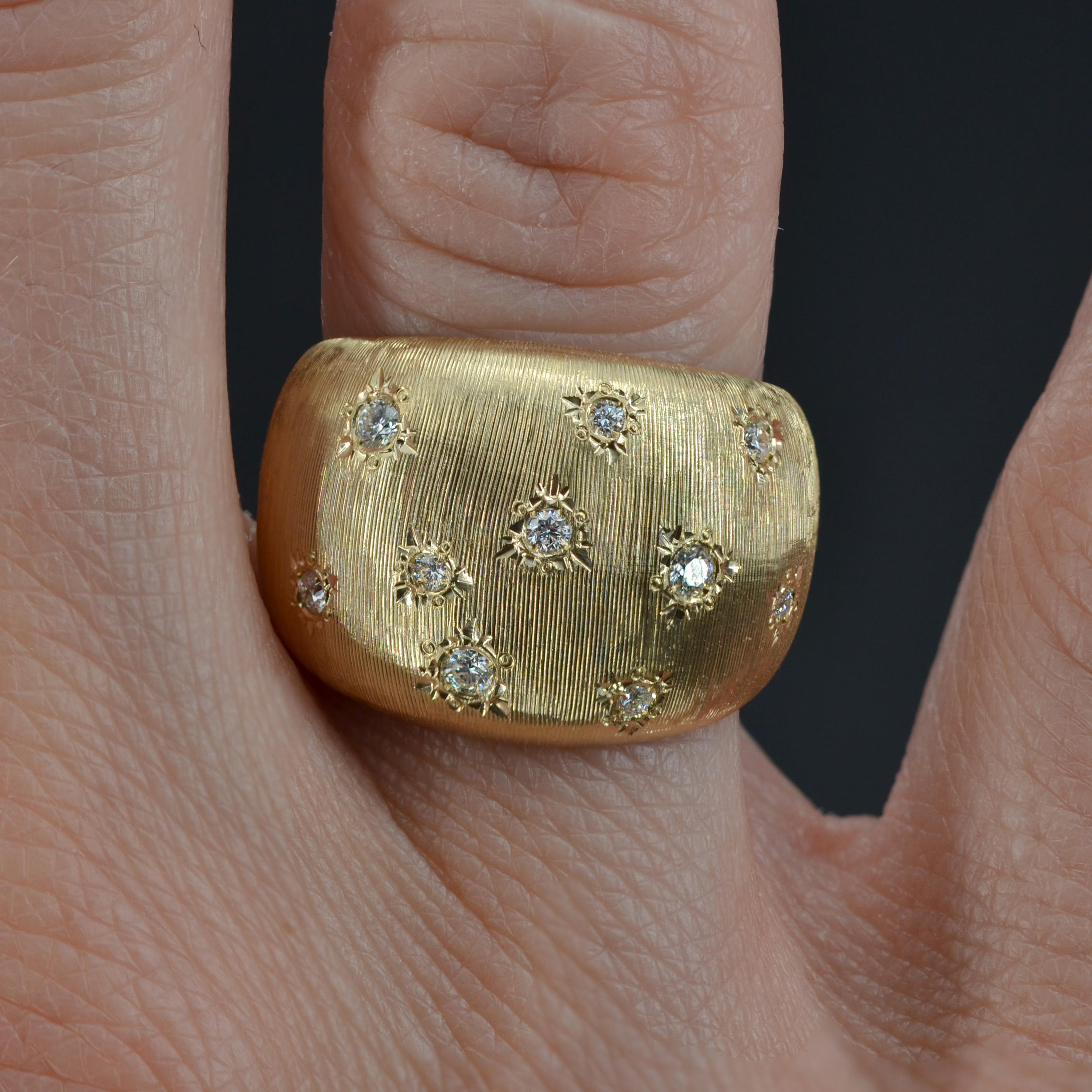 Modern Diamonds 18 Karat Yellow Gold Satin Finish Bangle Ring For Sale 1