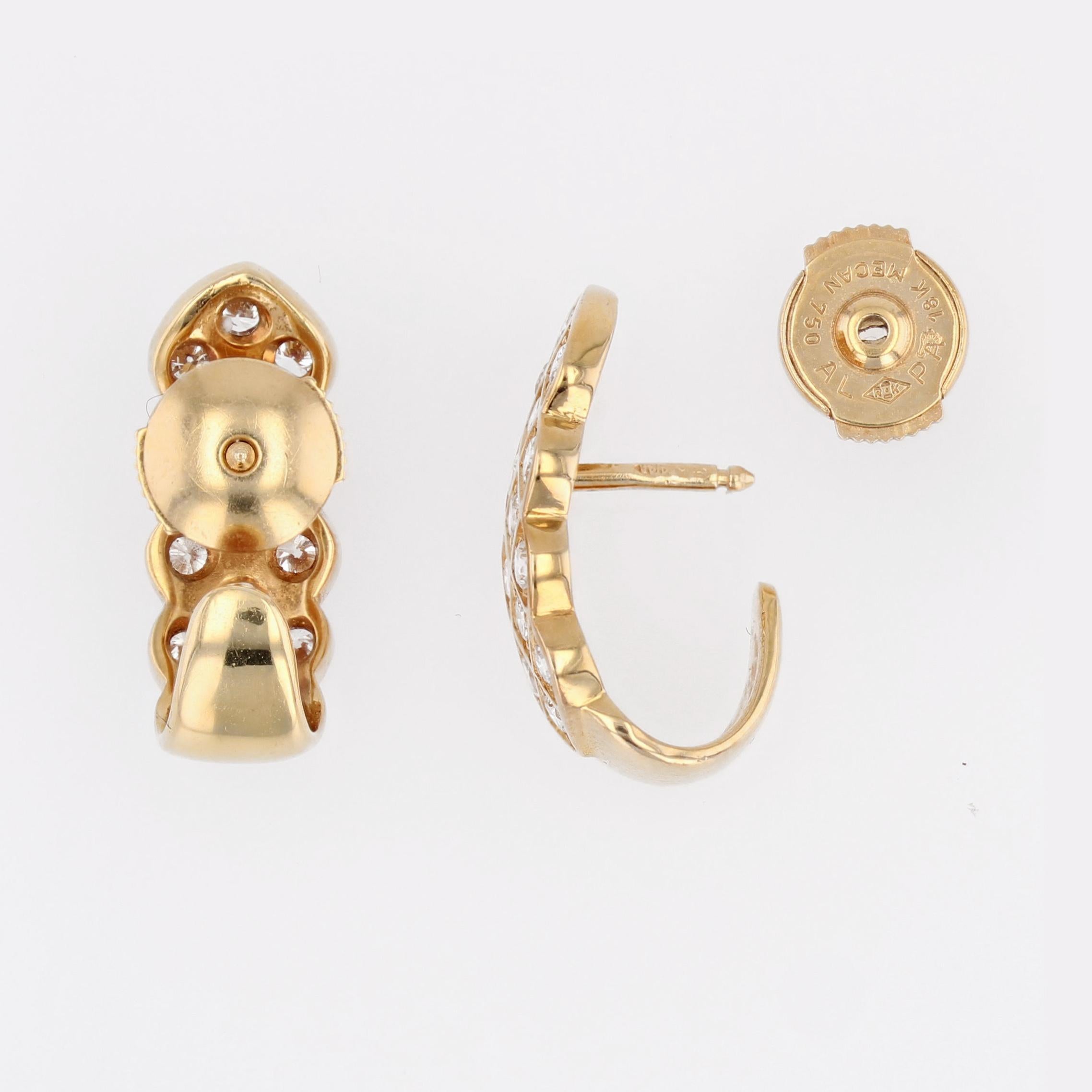 Orecchini a perno intrecciati Modern Diamonds in oro giallo 18 carati in vendita 3