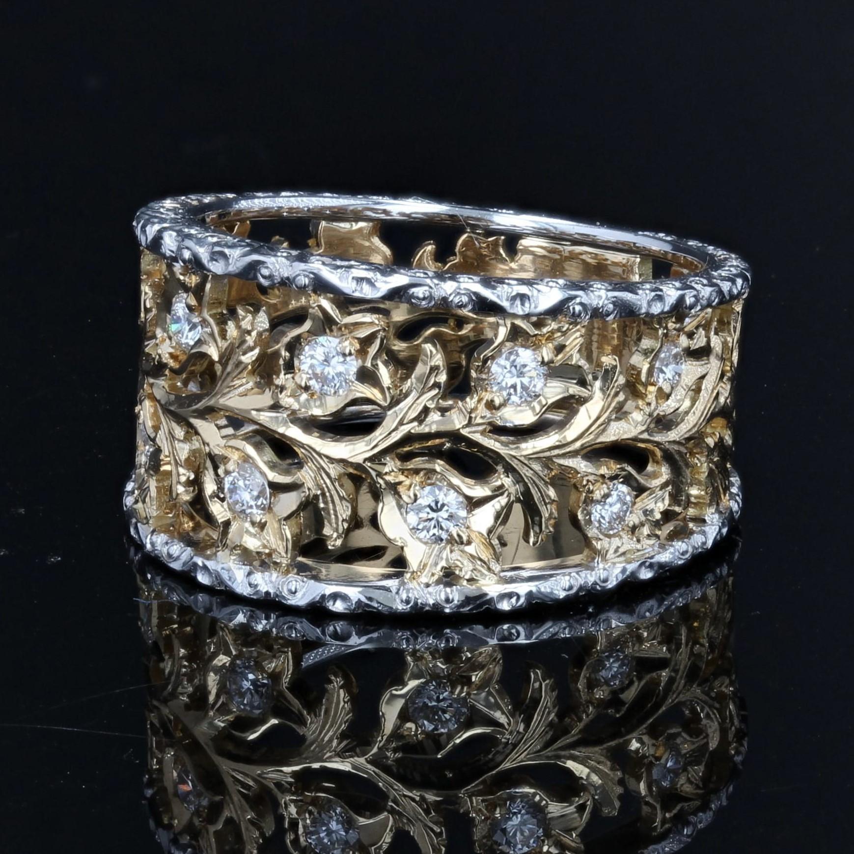 Taille brillant Bague  fleurs moderne en or jaune et blanc 18 carats et diamants en vente