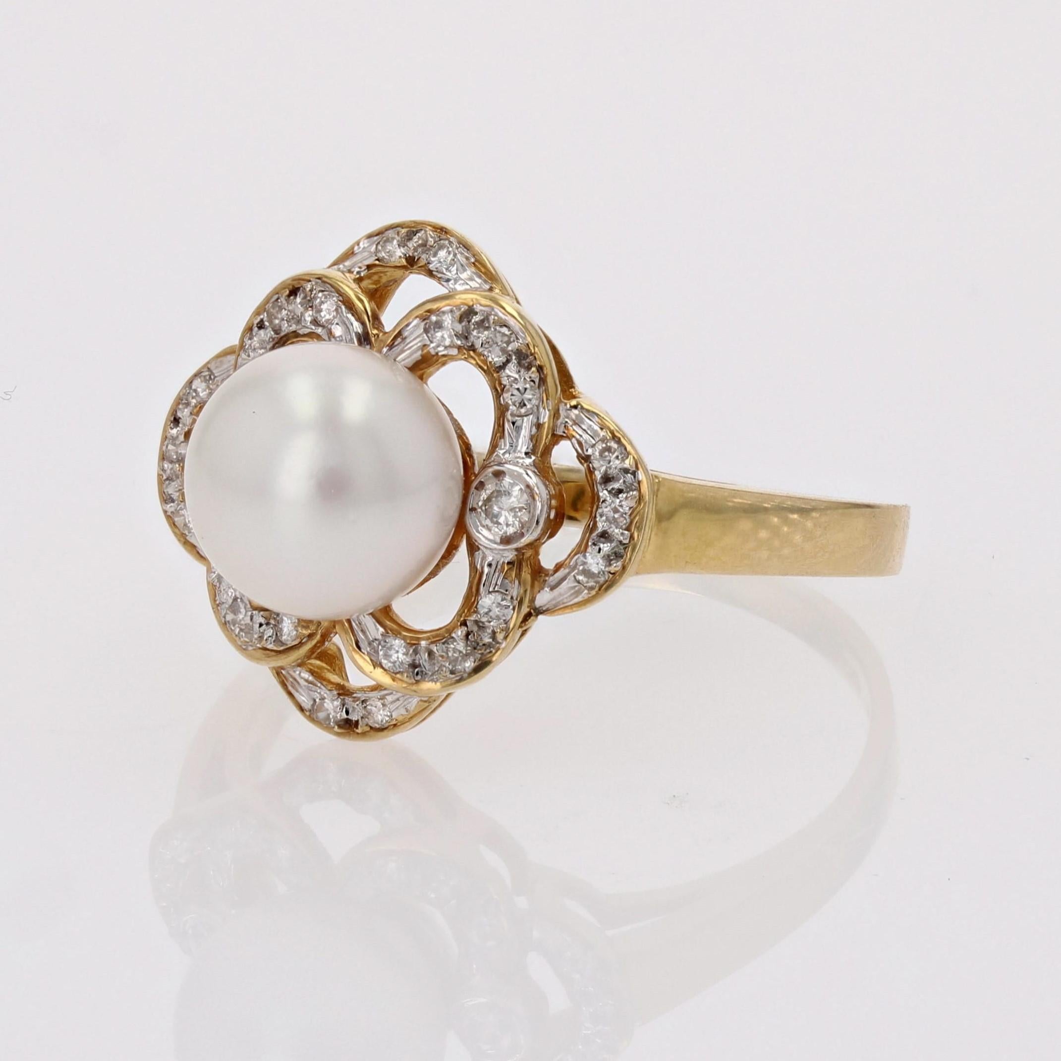 Modern Diamonds Akoya Cultured Pearl 18 Karat Yellow Gold Openwork Ring For Sale 3