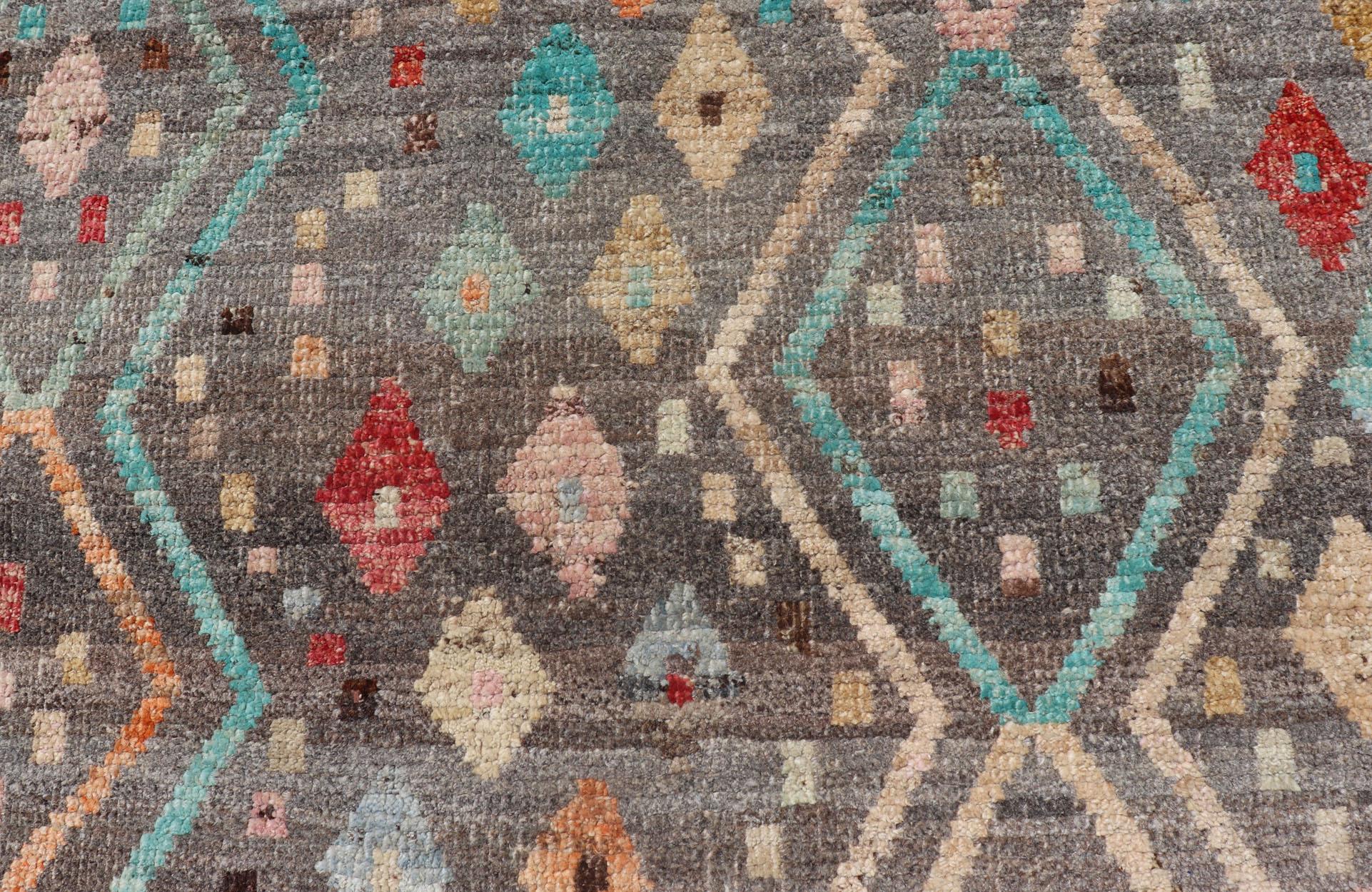 Modern Diamonds and Tribal Design Rug in Gray Background and Vivid Colors In Excellent Condition For Sale In Atlanta, GA