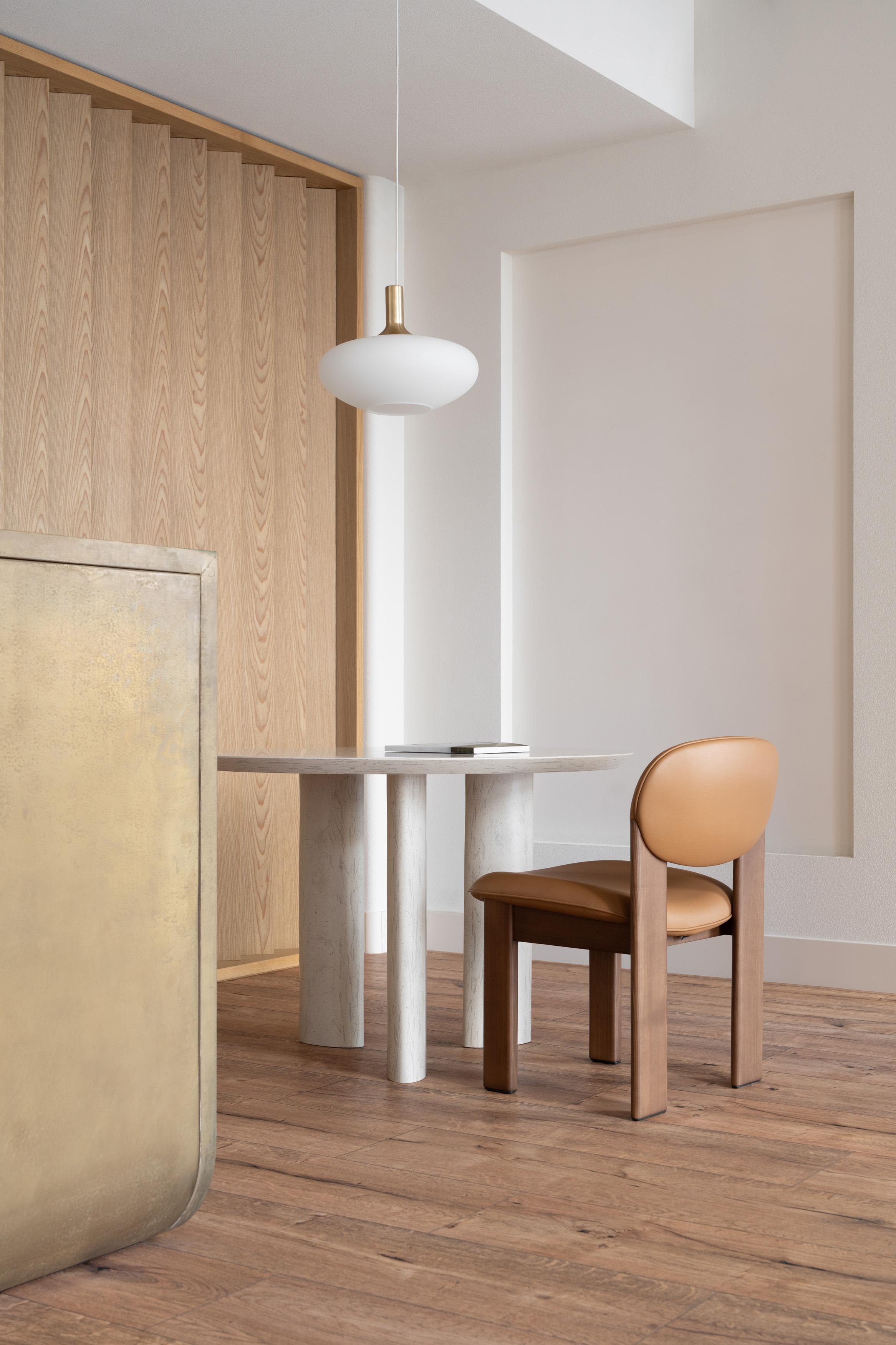 Modern Dining Archipen Chair in Natural Leather 