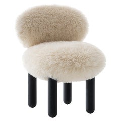 Chaise de salle à manger moderne Flock CS2 Fluffy Edition en fausse fourrure de qualité supérieure par NOOM
