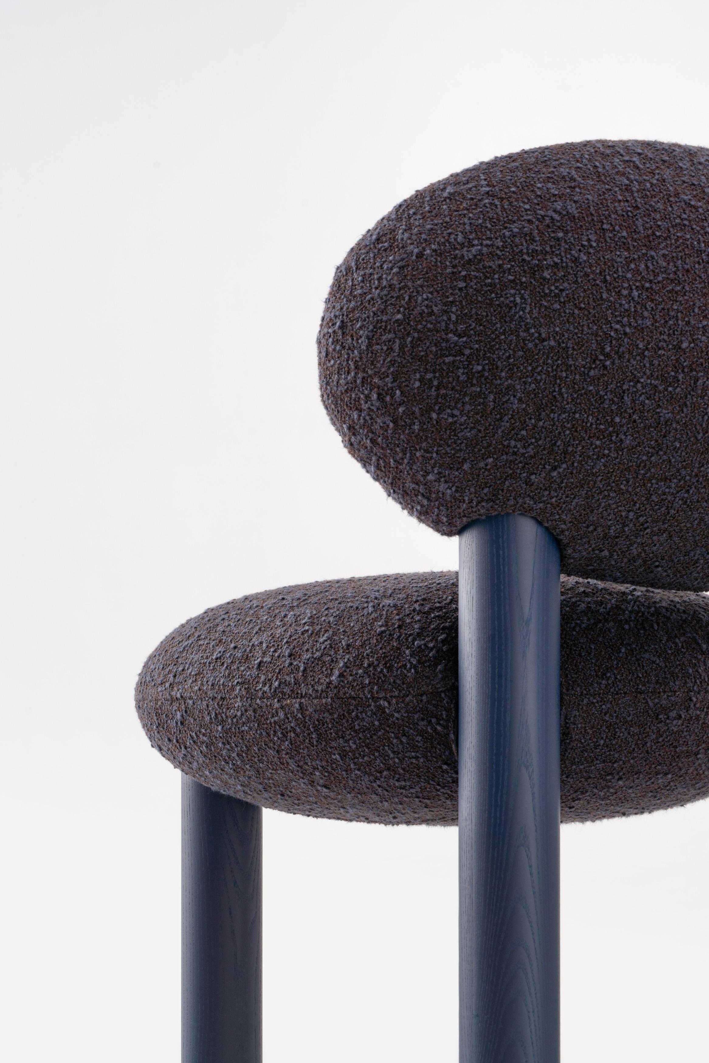 Moderno Sedia da pranzo moderna Flock CS2 in tessuto Kvadrat Zero di NOOM in vendita