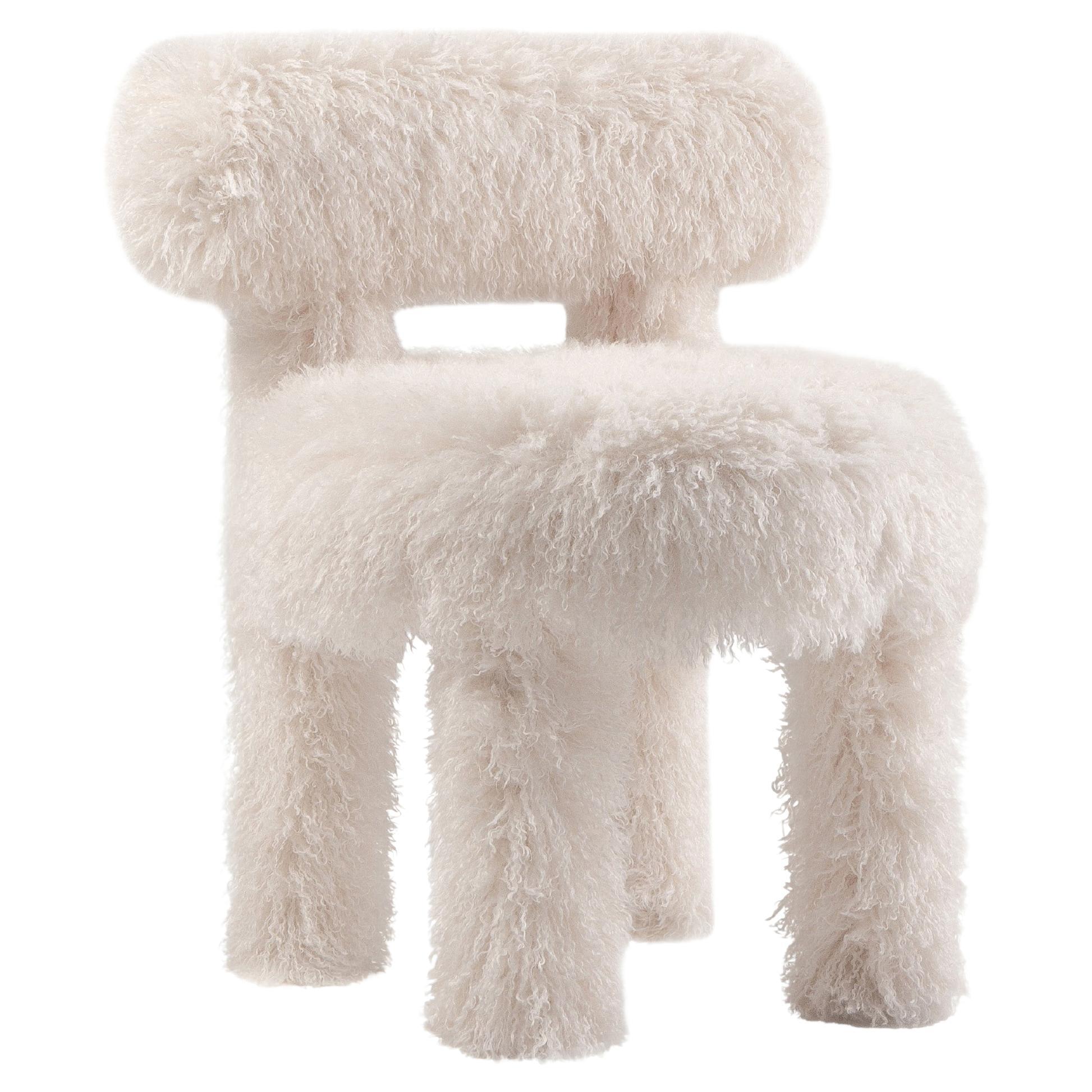 Chaise de salle à manger moderne Gropius CS1 en fausse fourrure Misia Azur par Noom