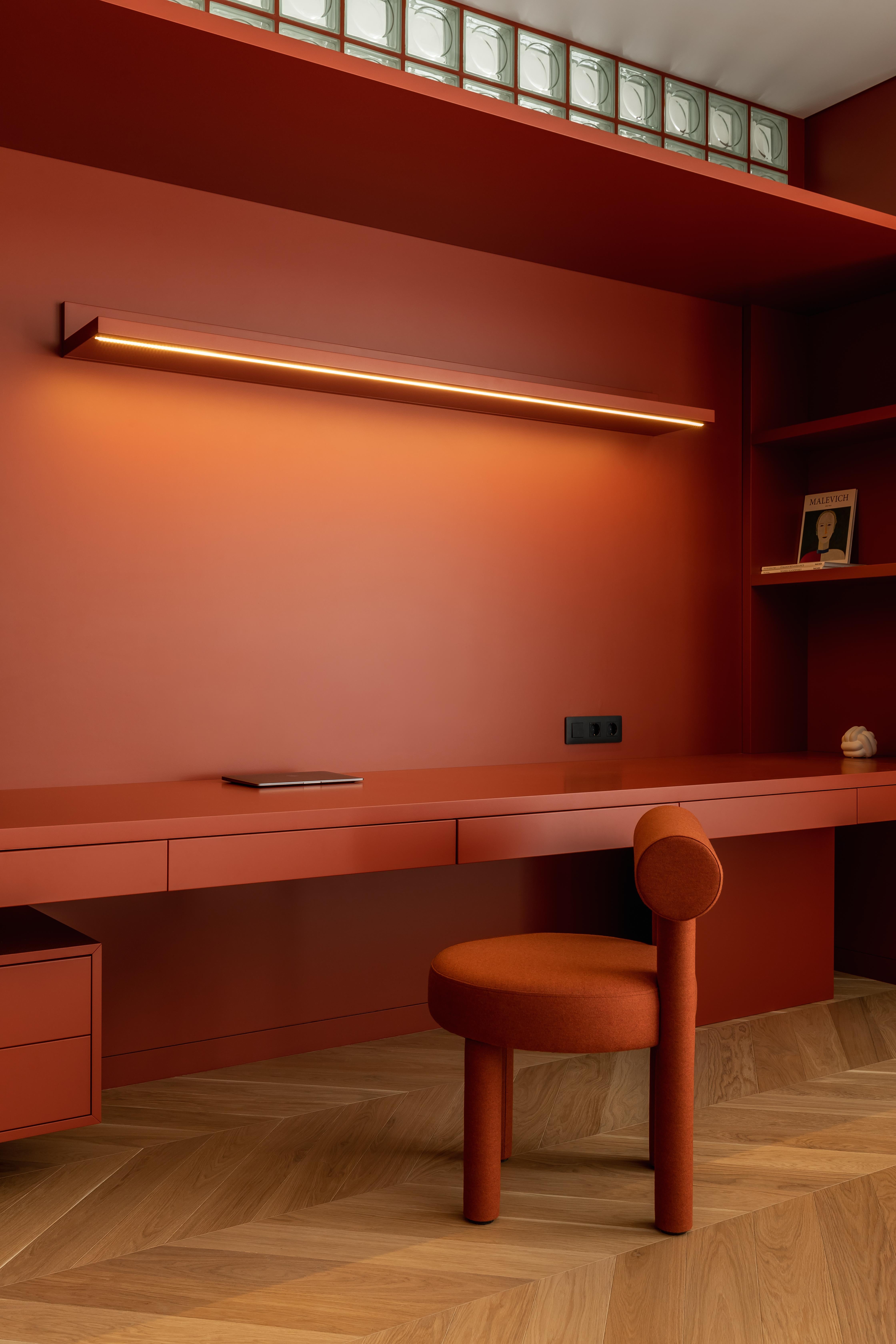 Moderner Esszimmerstuhl Gropius CS1 aus Wollstoff von Noom im Zustand „Neu“ im Angebot in Paris, FR