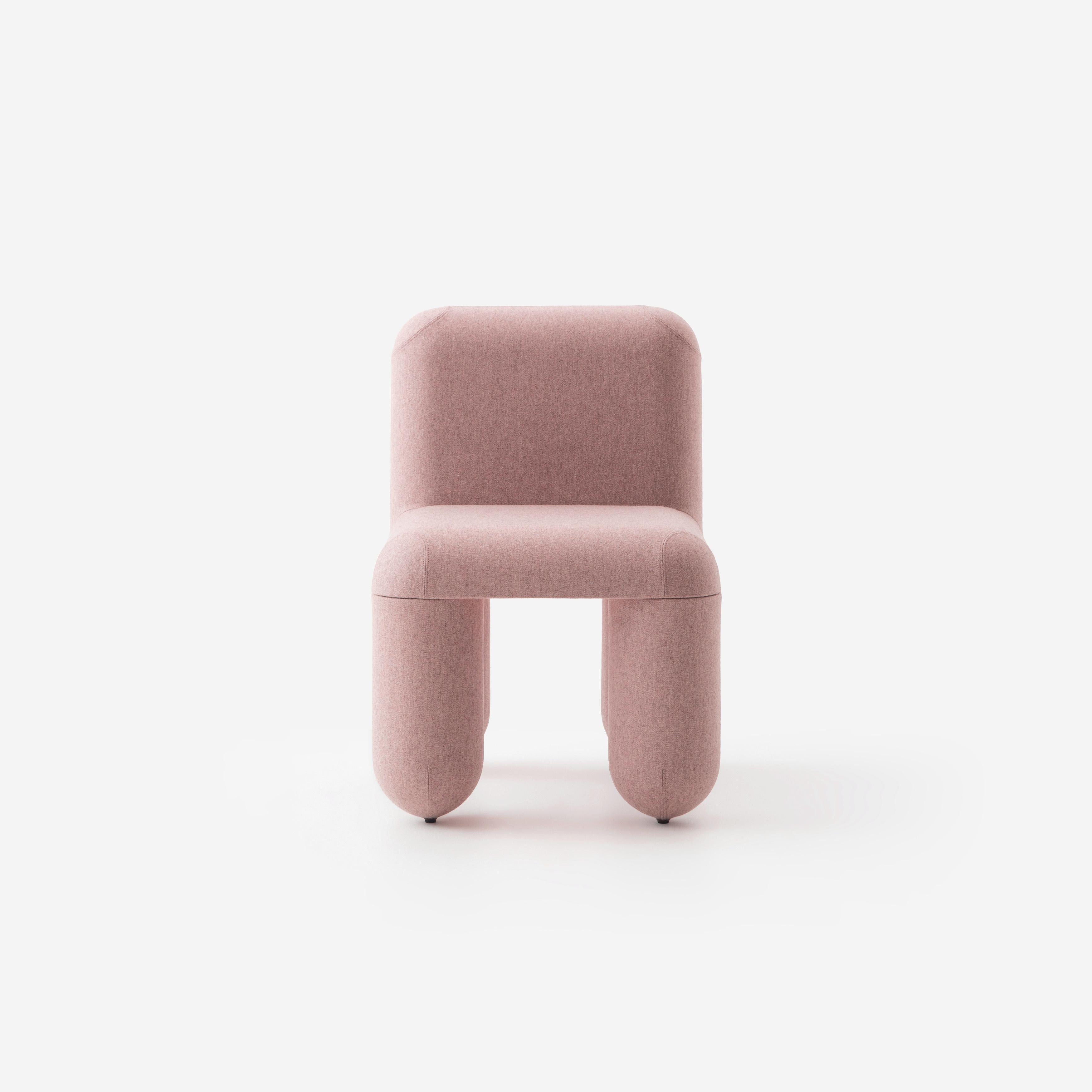 Moderno Sedia da pranzo moderna Hello in tessuto di lana rosa di NOOM in vendita