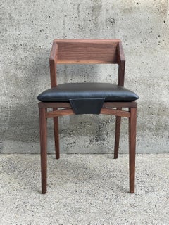 Moderner Esszimmerstuhl, „Osteria Side Chair“, mit Lederpolster von MarCo Bogazzi