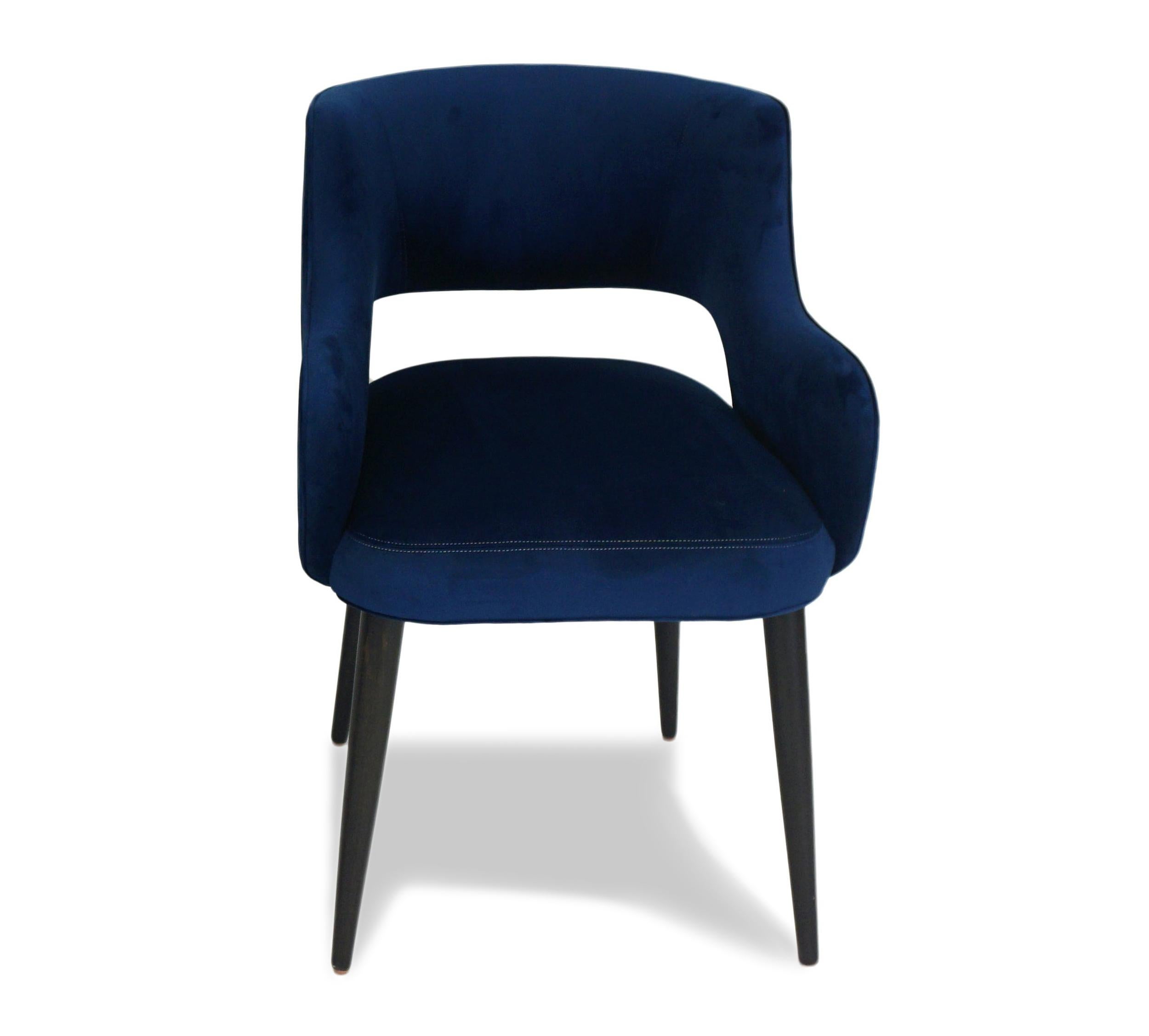 Like our dining chairs with the same name, the Beccacino armchairs designed to be comfortable and modern with a relaxed pitch. The chair hugs your back for comfortable support while the sloping arms give a place for your arms to rest. The chairs