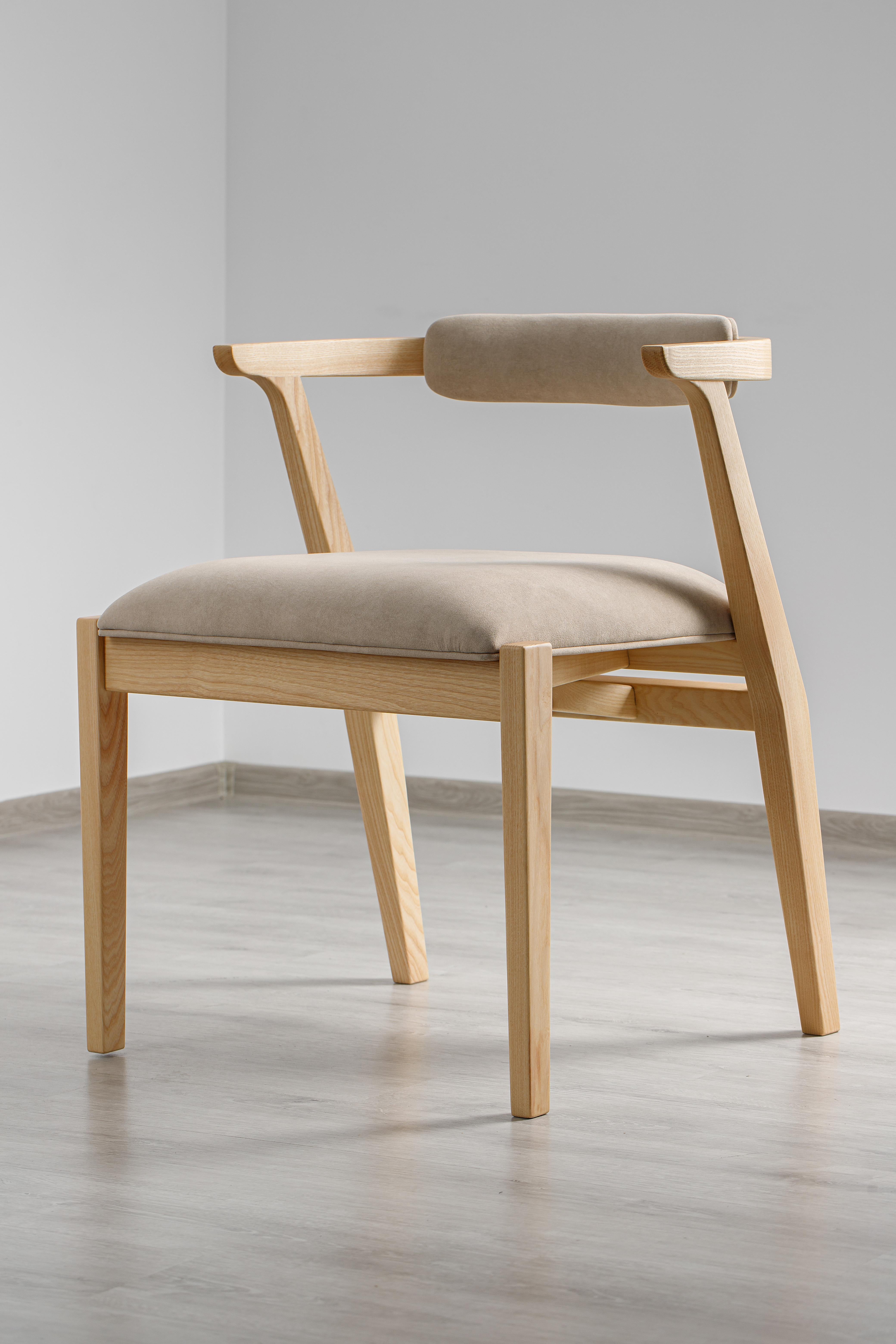 Mid-Century Modern Modern Dining, Restaurant Room Chairs in Ash Solid Wood and Beige Material For Sale