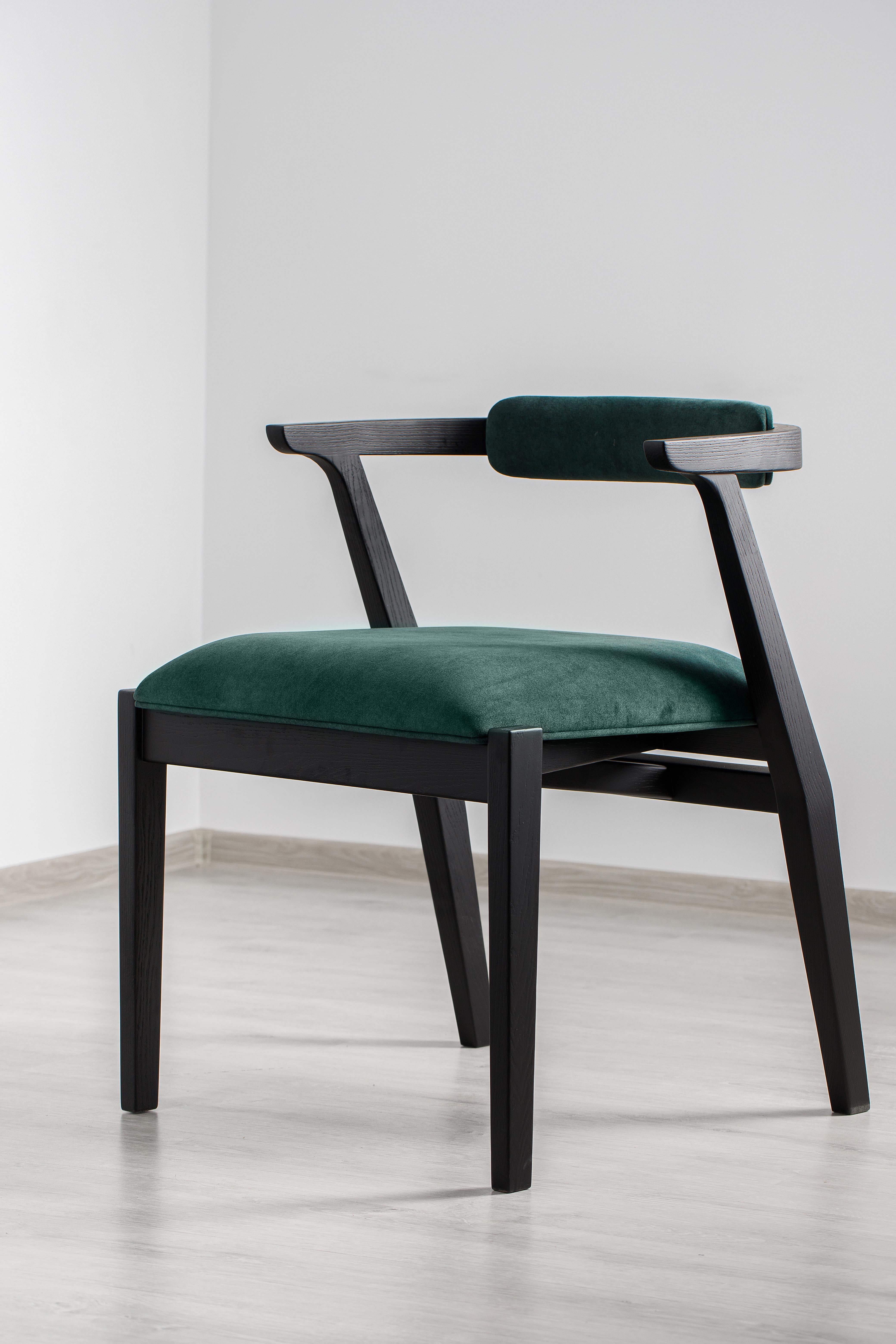 Looking to fit your Ellis Table with the perfect chair? The Ellis Chair provides ultra comfort and exceptional modernity to any space. With multiple tones of colors and a wide angled cushion, the Ellis Chair is a beautiful piece that cannot be