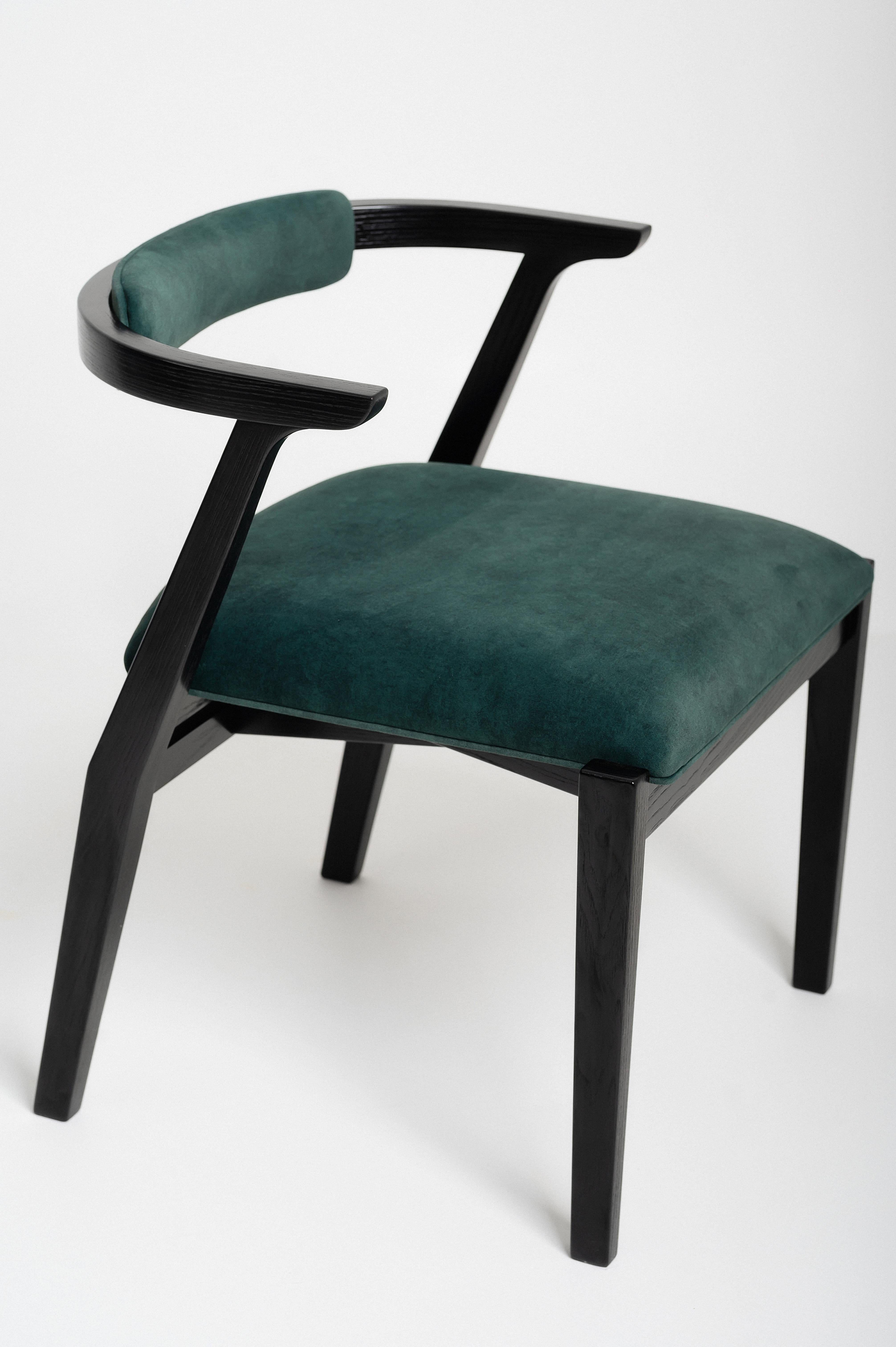 Moldovan Modern Dining Room Chairs in Black Solid Wood and Emerald Material For Sale