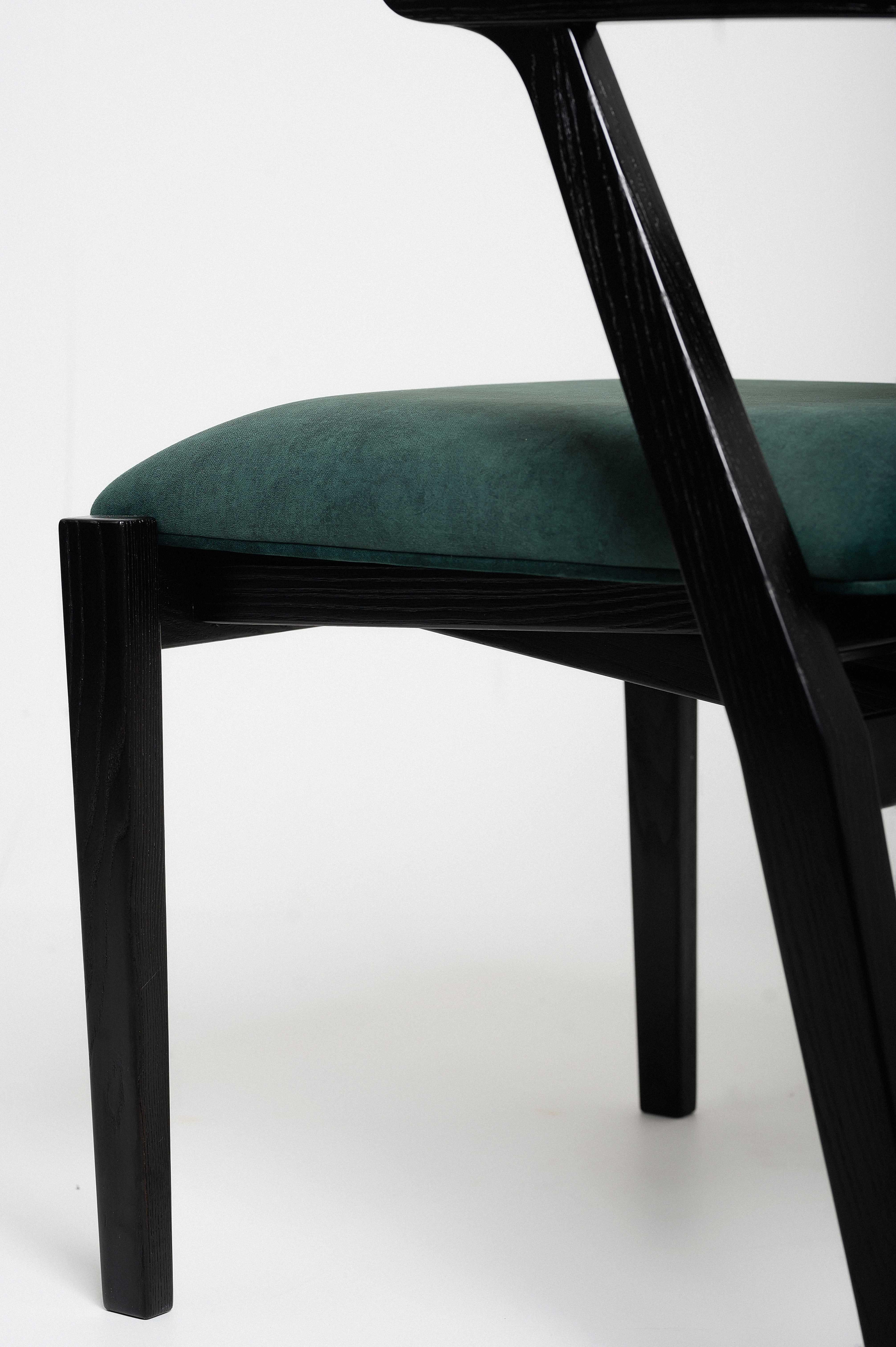 Contemporary Modern Dining Room Chairs in Black Solid Wood and Emerald Material For Sale
