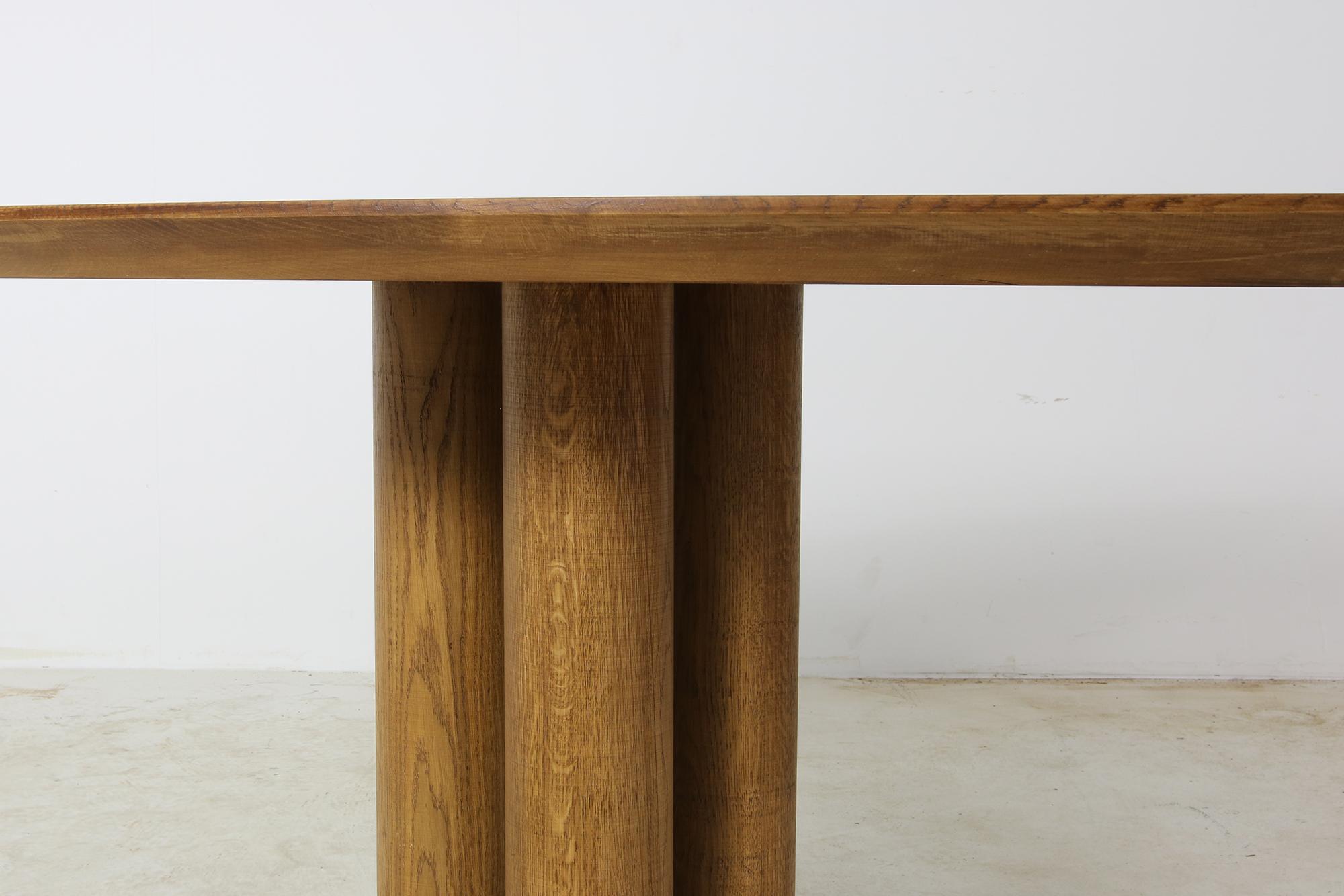 Beautiful contemporary Nathan Lindberg table, heavyweight. This piece can be used as a dining table for 8-10 persons, or as a conference table, or even a large free standing desk...
Beautiful oval, elliptical shape, solid oak base. Measures here: