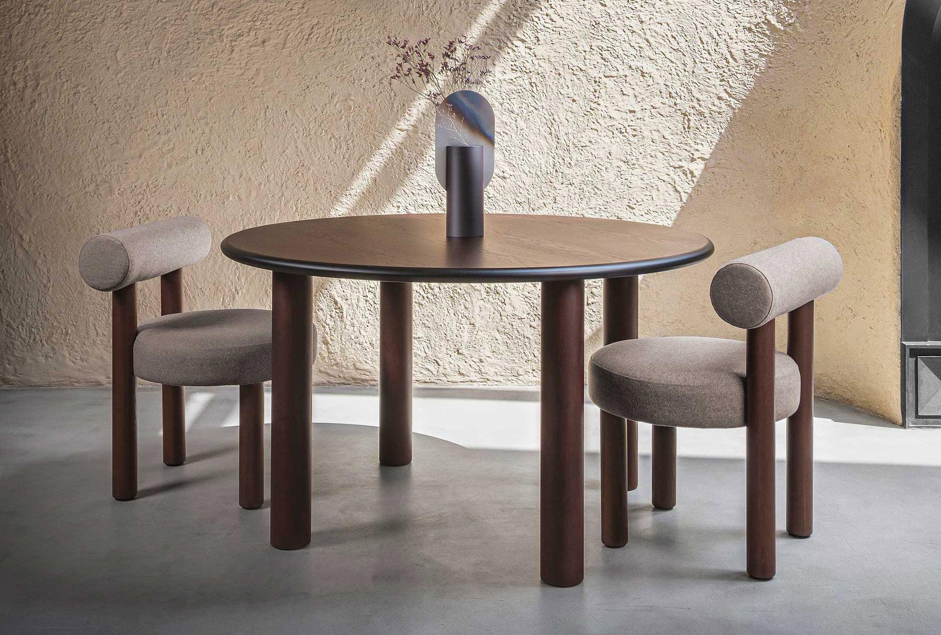 Modern Dining Round Table 'Paul' by Noom, Black Stained For Sale 5