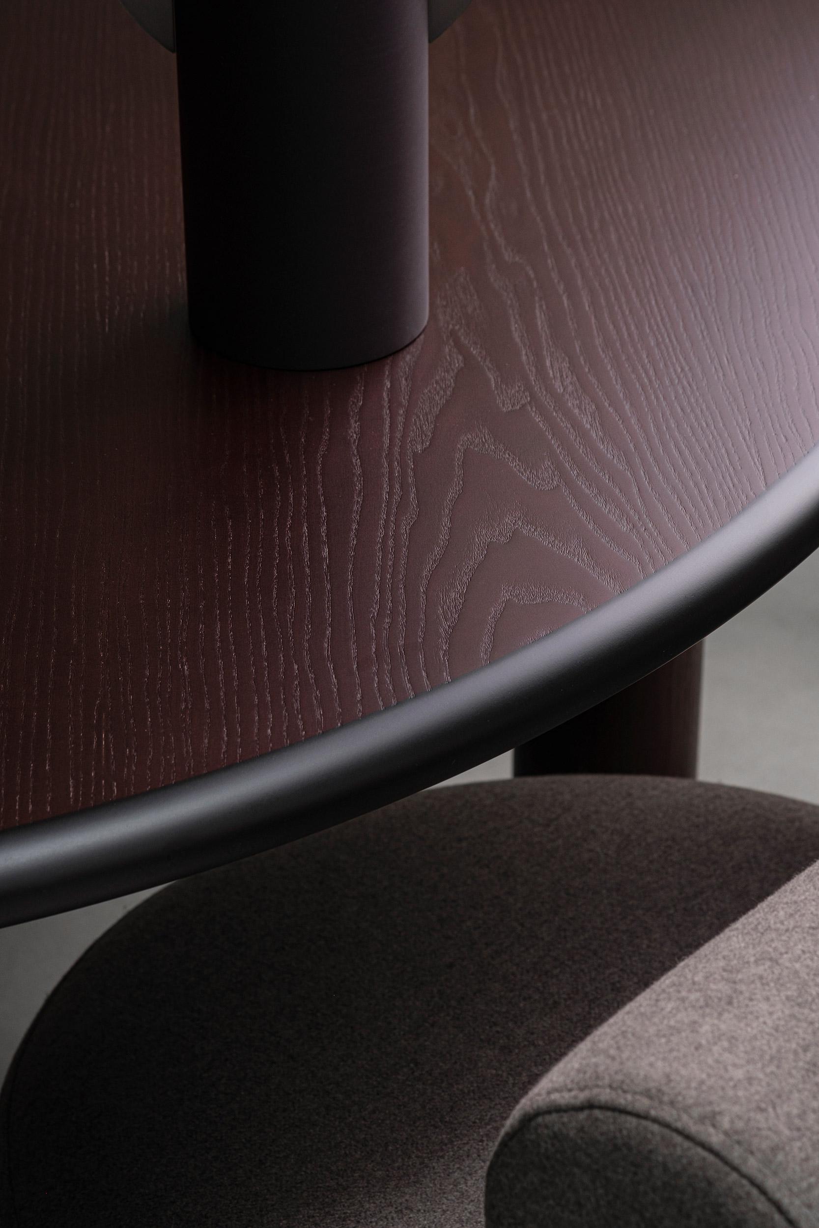 Modern Dining Round Table 'Paul' by Noom, Black Stained In New Condition For Sale In Paris, IDF