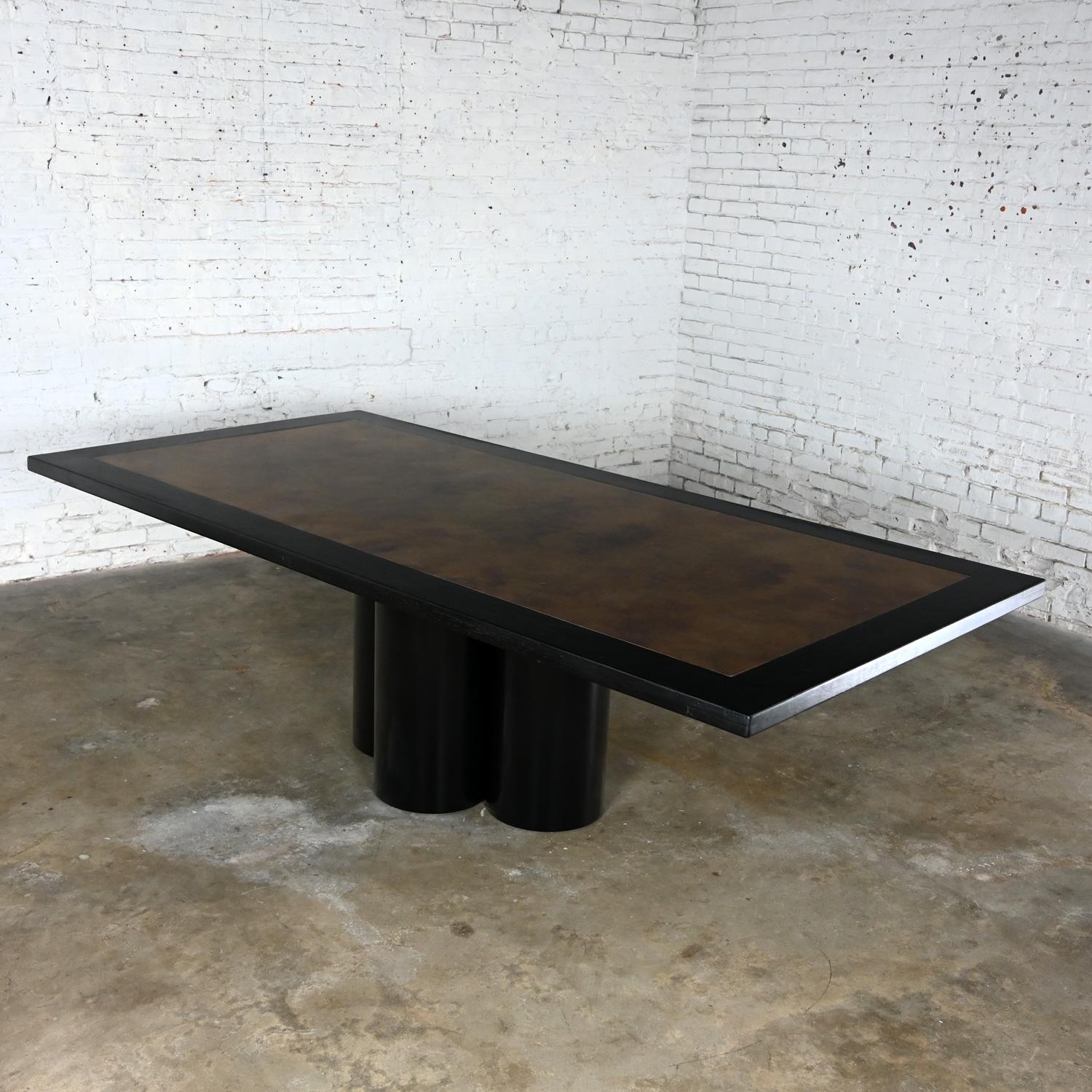 Modern Dining Table Black Painted Metal Cylinder Pedestal Base & Brass Top Inset In Good Condition For Sale In Topeka, KS