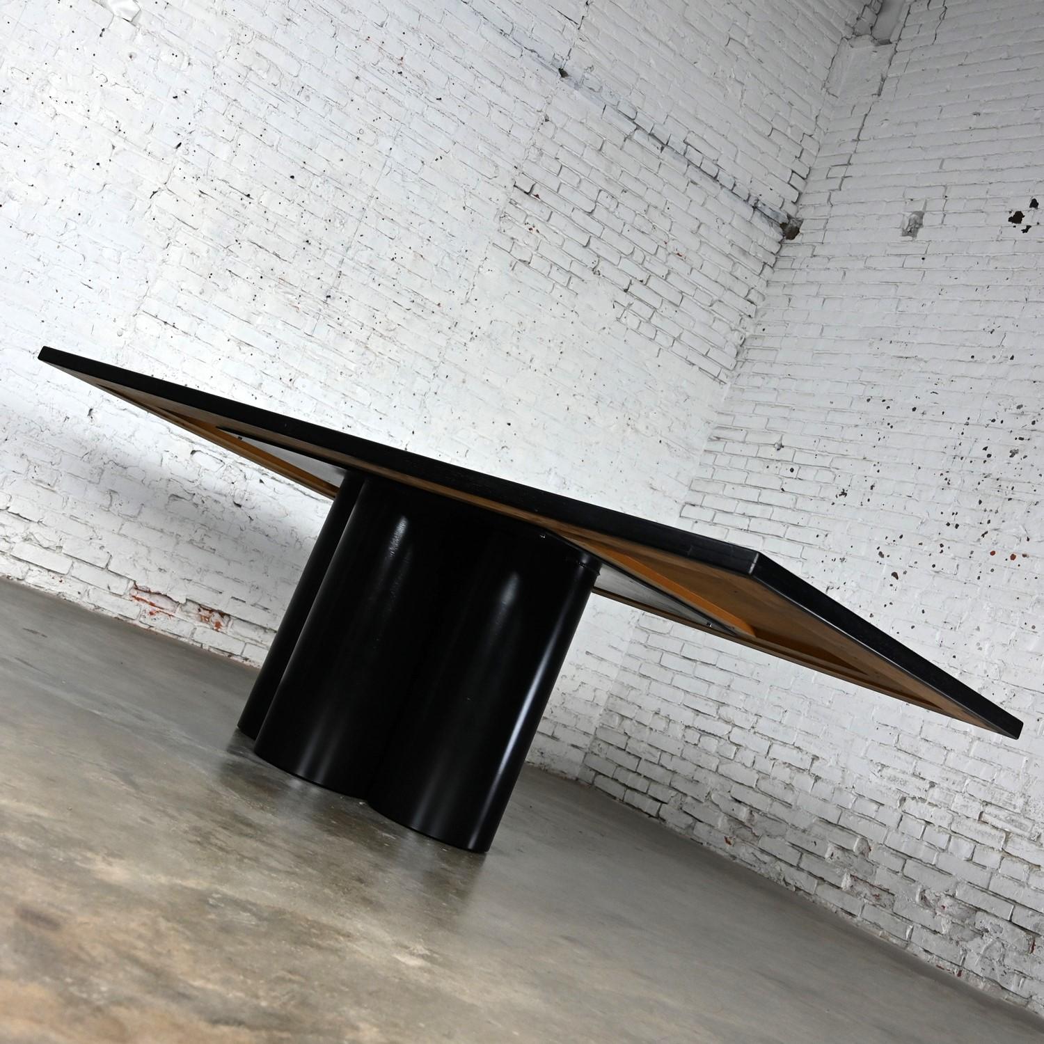 Modern Dining Table Black Painted Metal Cylinder Pedestal Base & Brass Top Inset For Sale 1