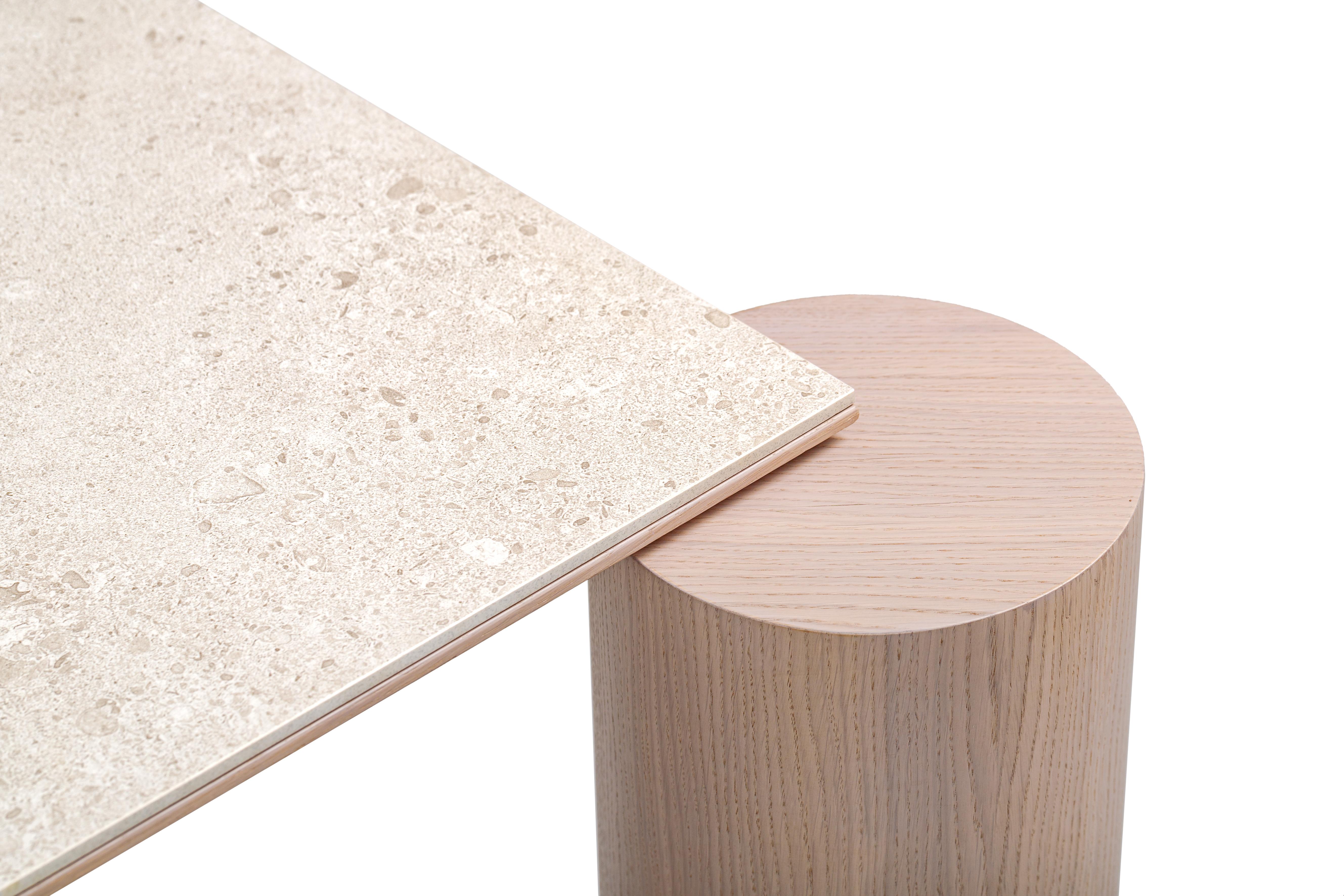 Moderner Esstisch 'Laguna' Keramik Сountertop Holzbeine von Palo Nero im Angebot 1