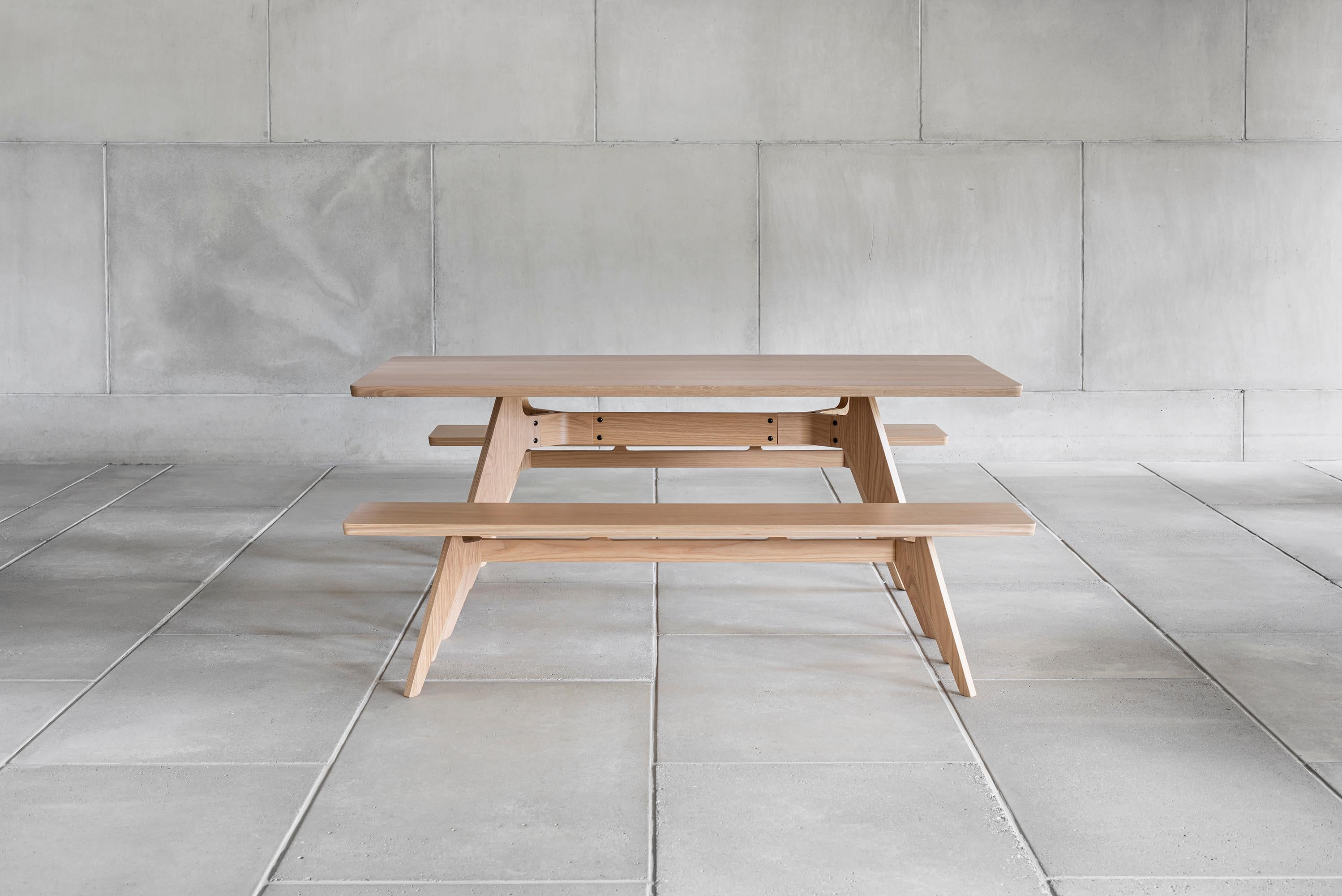 Scandinave moderne Table de salle  manger moderne  Lavitta  de Poiat, chne, 180 cm en vente