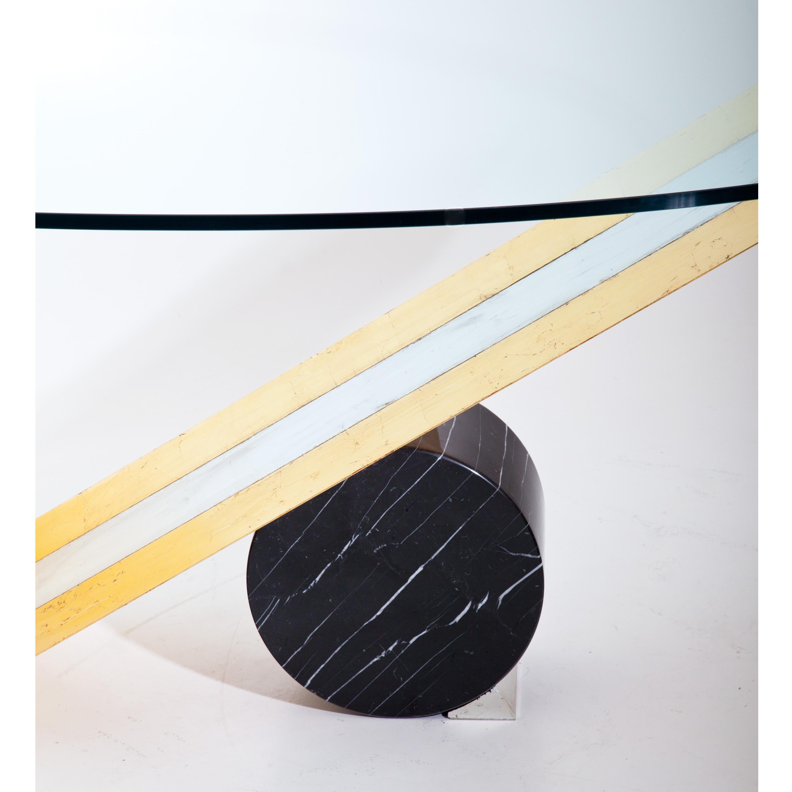 Moderner Esstisch mit Marmorsockel und ovaler Glasplatte:: Italien Ende 20 im Zustand „Gut“ im Angebot in Greding, DE