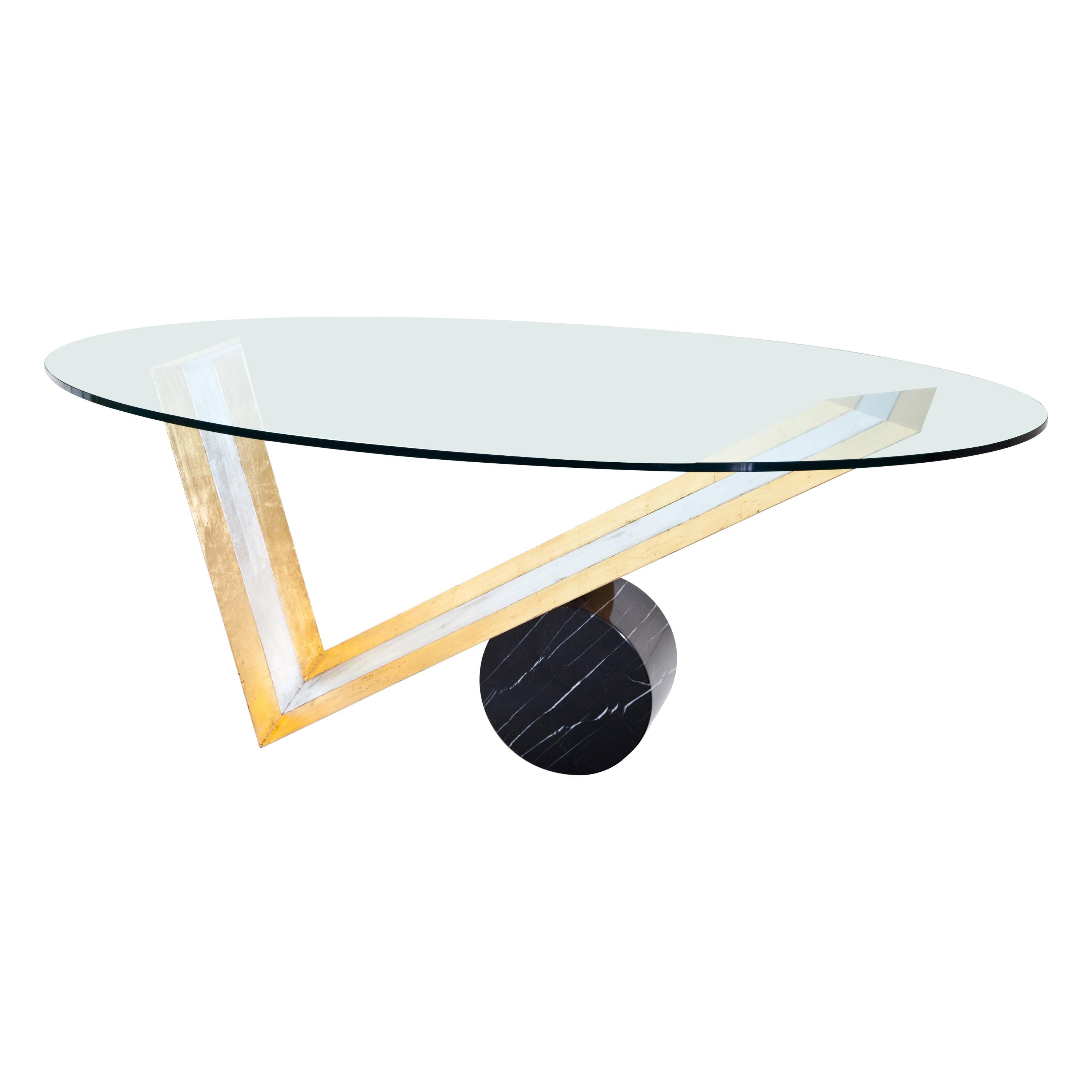 Moderner Esstisch mit Marmorsockel und ovaler Glasplatte:: Italien Ende 20