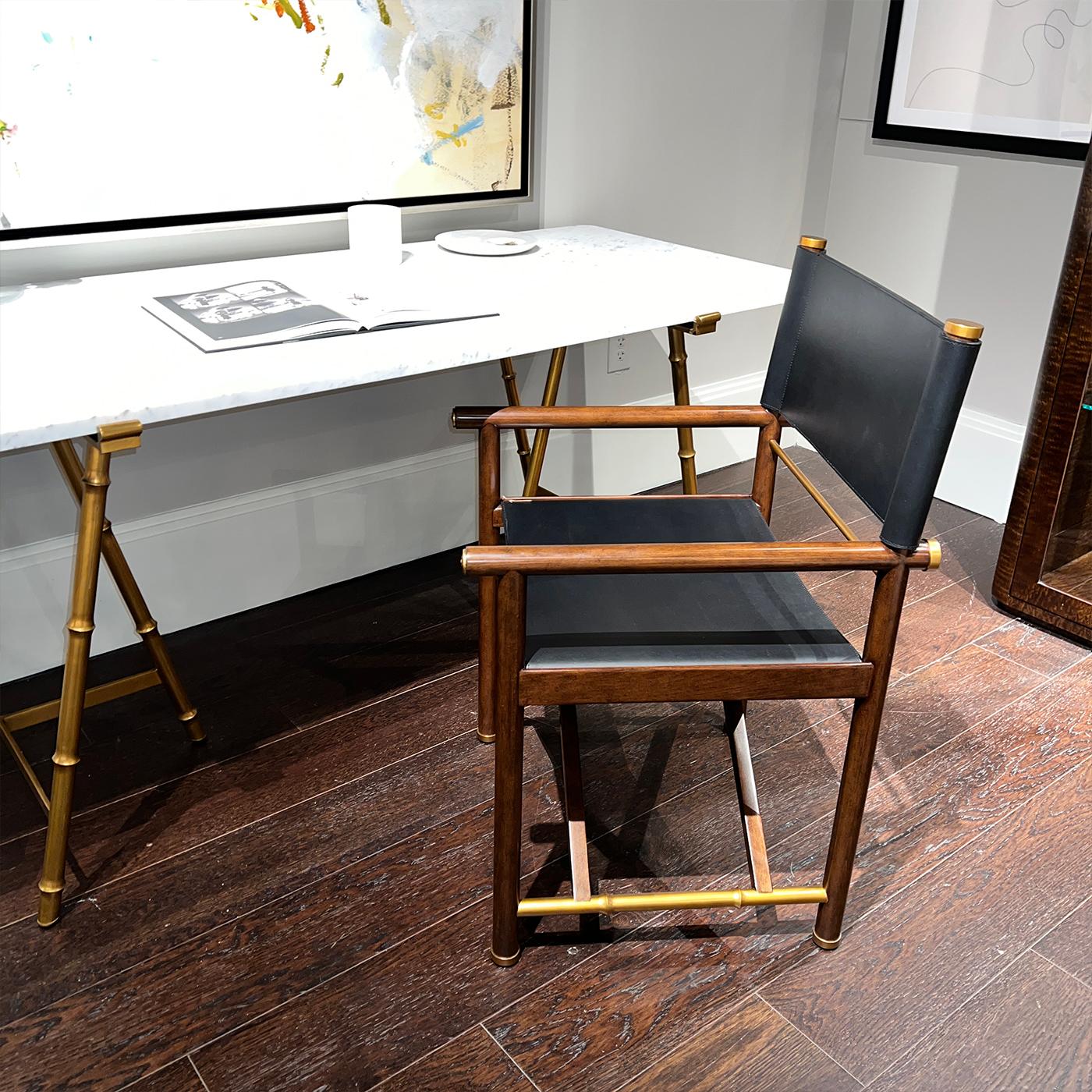 Modern Director's Desk Chair (Leder) im Angebot