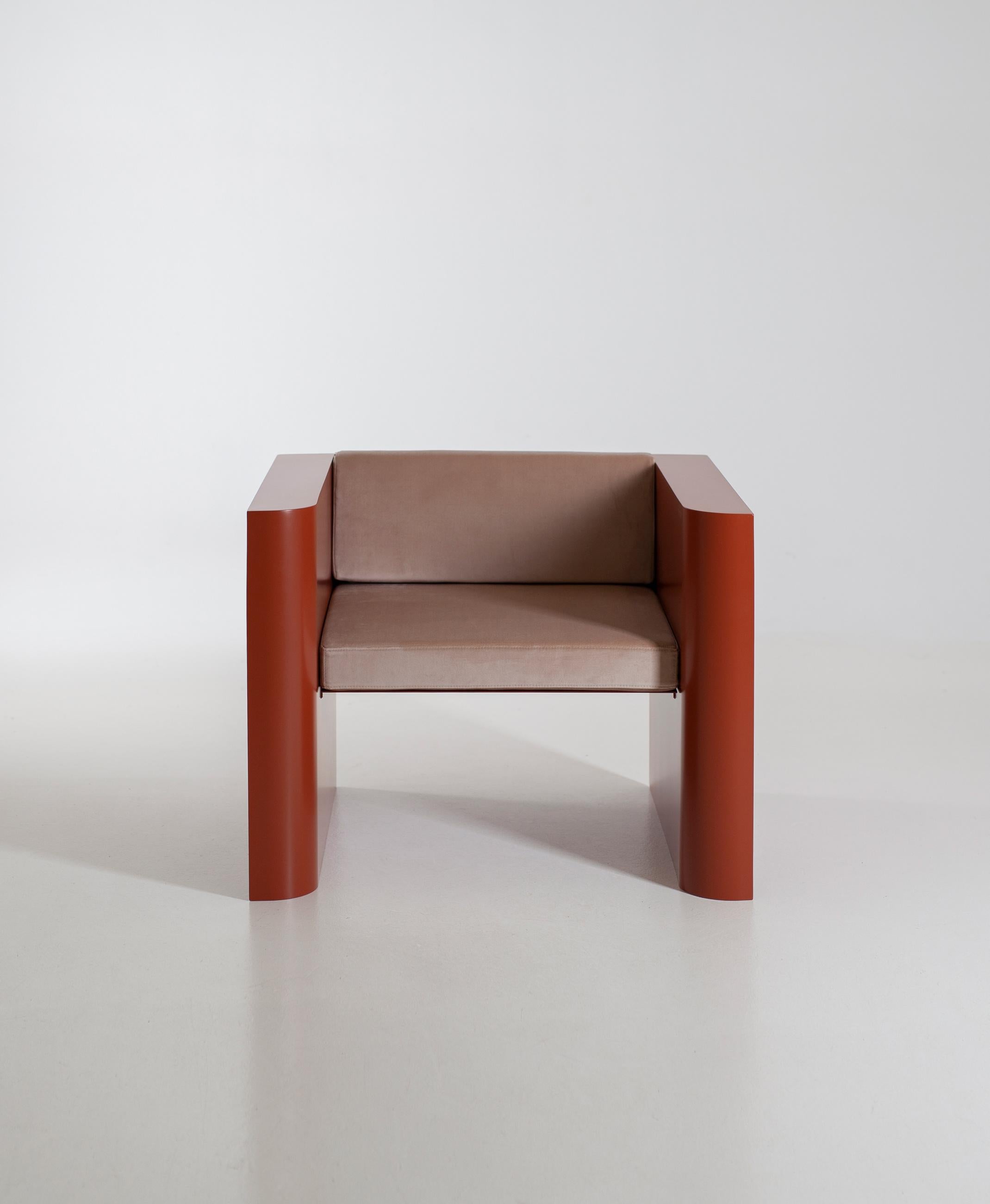 Este sillón elegante y minimalista se diseñó como complemento de la 
