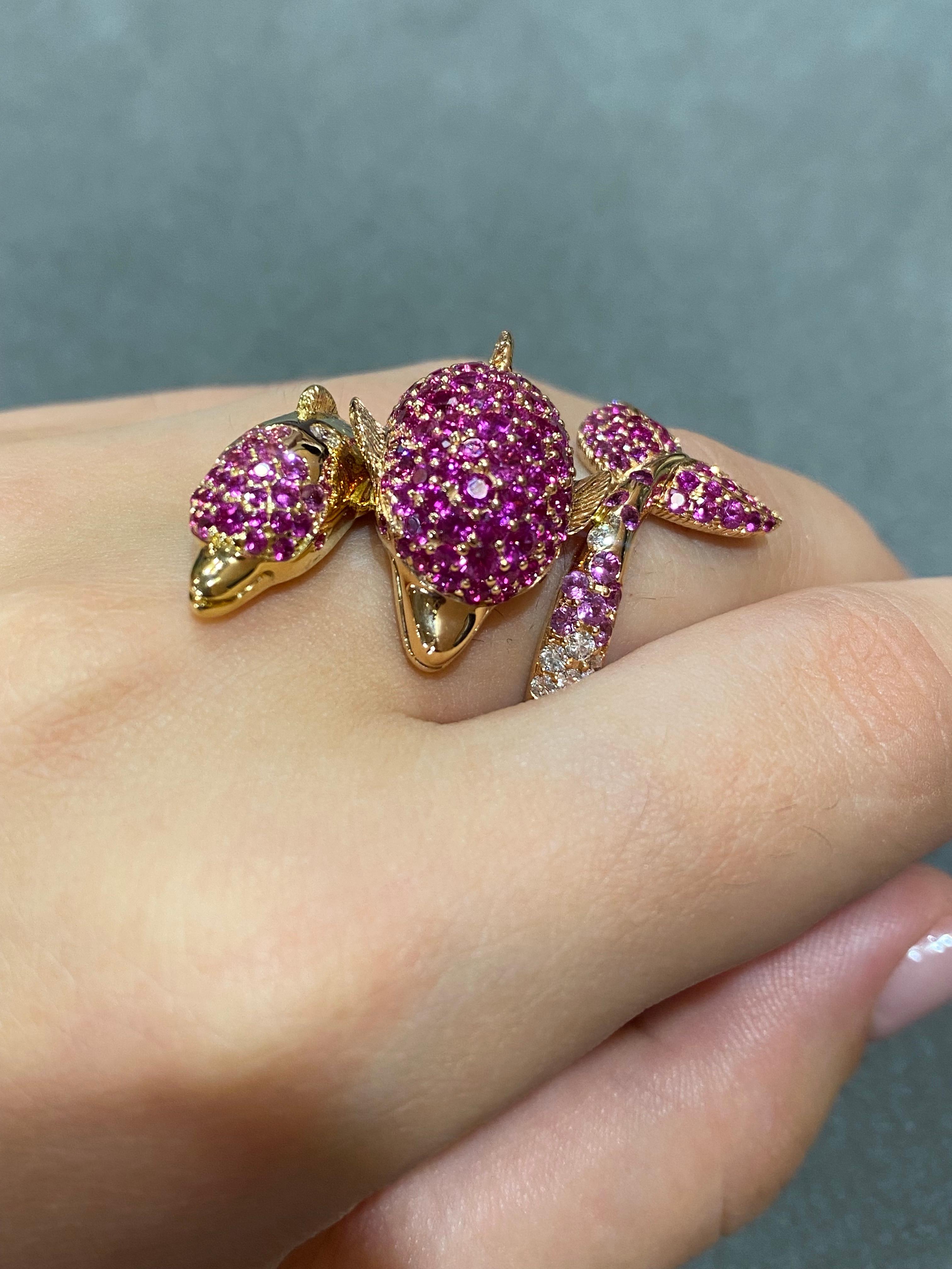 Round Cut Modern Dolphin Pink Sapphire Yellow !8K Gold Ring for Her For Sale