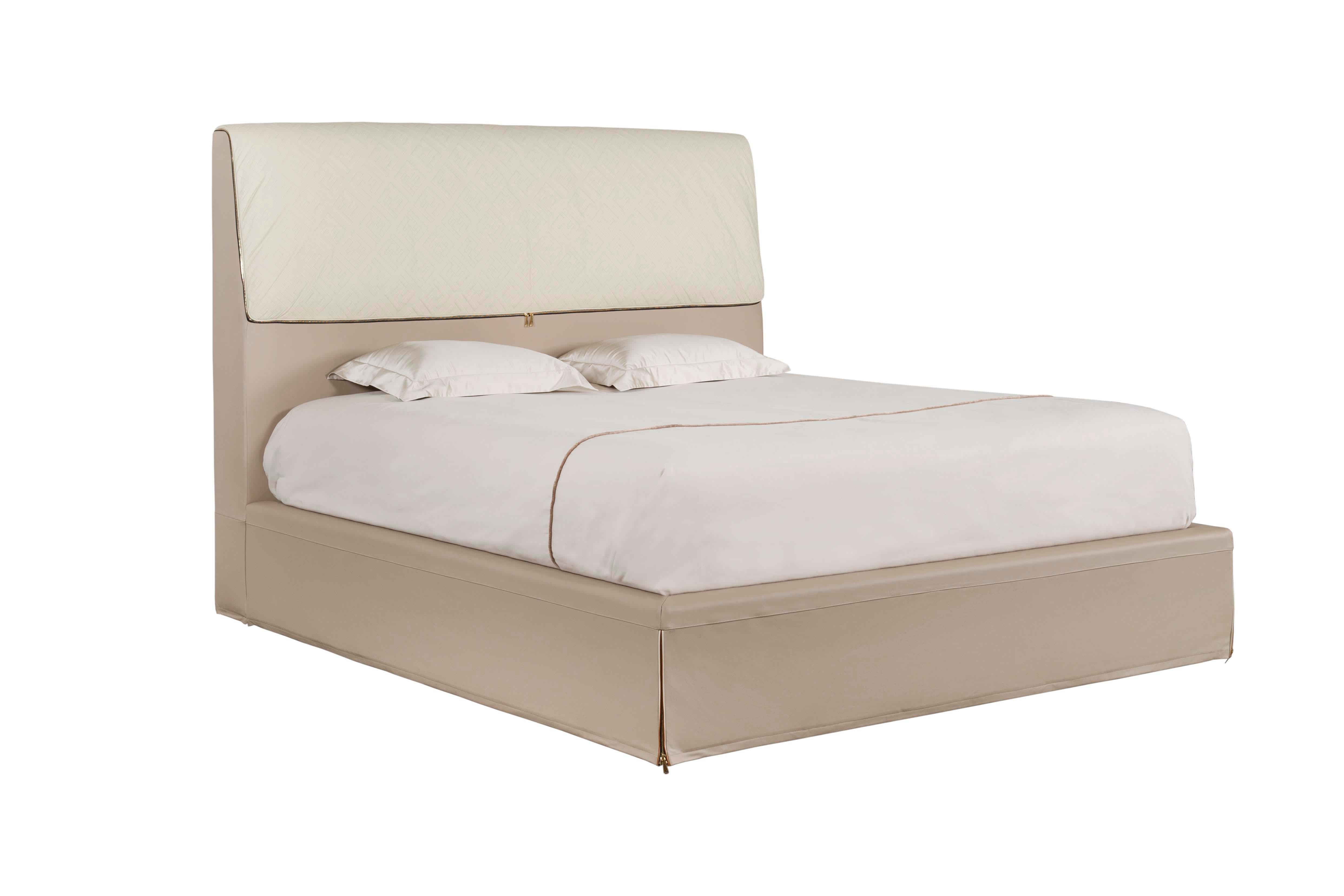 Modern Dorian Bed Cream Leather Handmade in Italy by Fendi For Sale 3