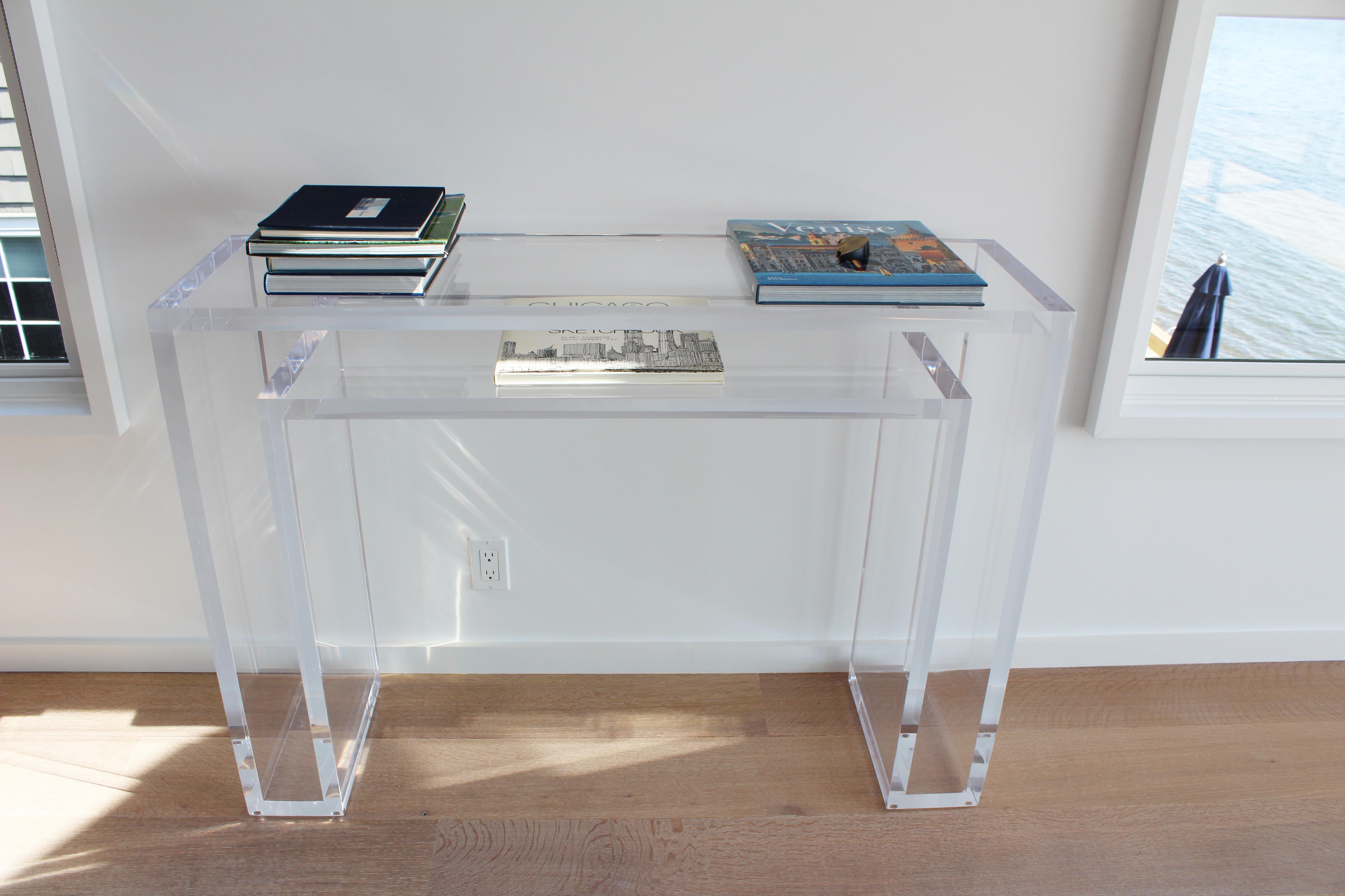lucite entry table