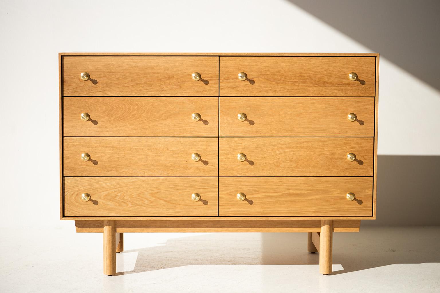 Modern Dresser in Oak by Lawrence Peabody, 6 Drawer For Sale 2