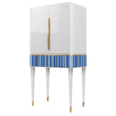 Modern Drinks Cabinet "Hue" in Birdseye and English Oak Marquetry