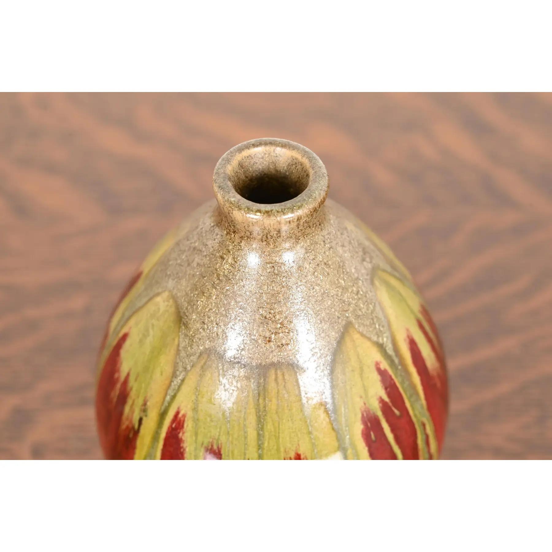 Ceramica Vaso a bocciolo moderno in ceramica smaltata a goccia in vendita