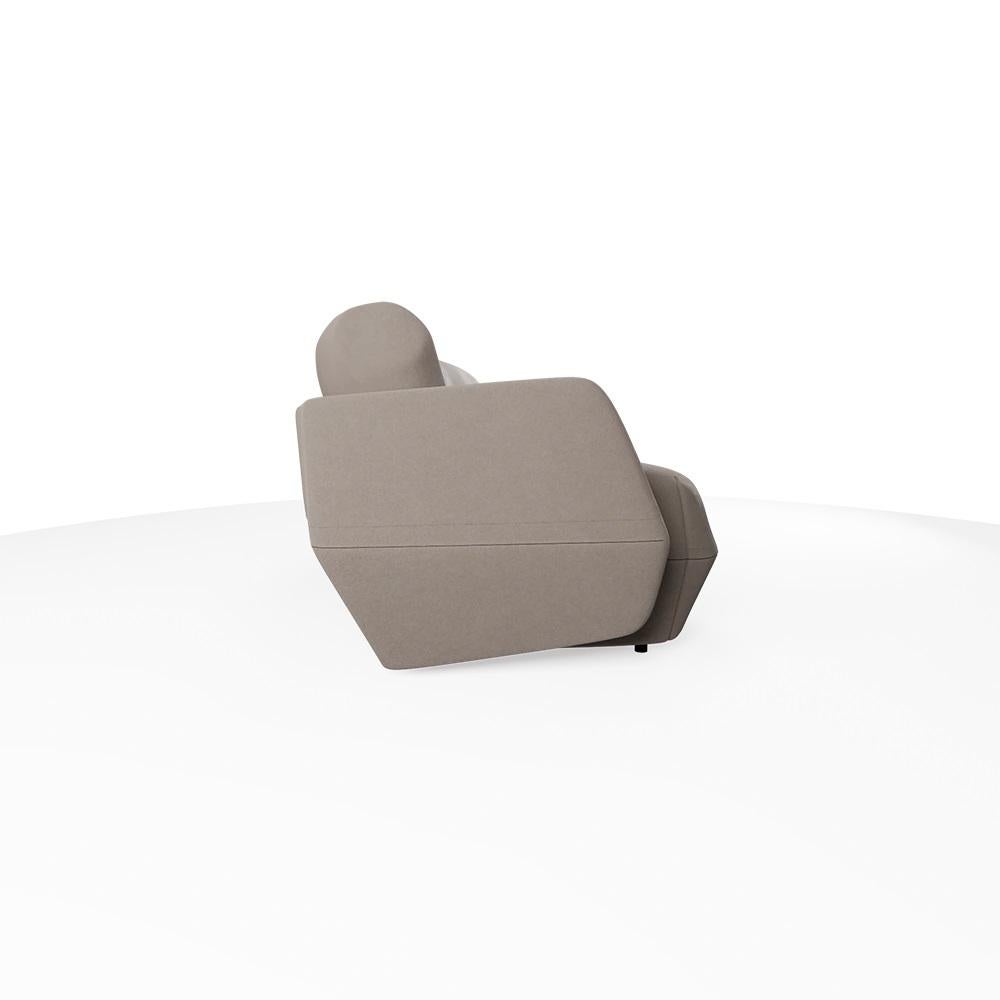 Organic Modern Modern Dune Three-seater curved sofa plain weave handcrafted by Murmurio For Sale