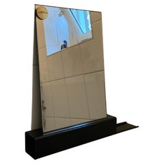 Modern Dutch Design, Mirror One Medium Plateau Right / Black