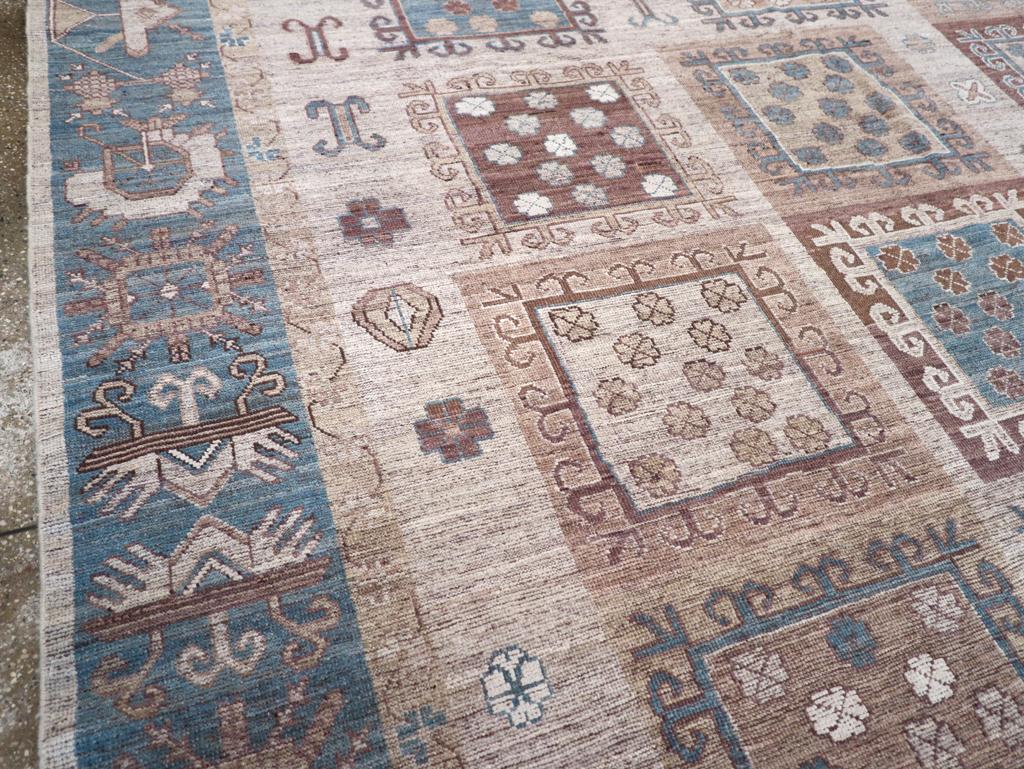 Moderno Tappeto moderno East Turkestan Khotan Dimensione Camera in vendita