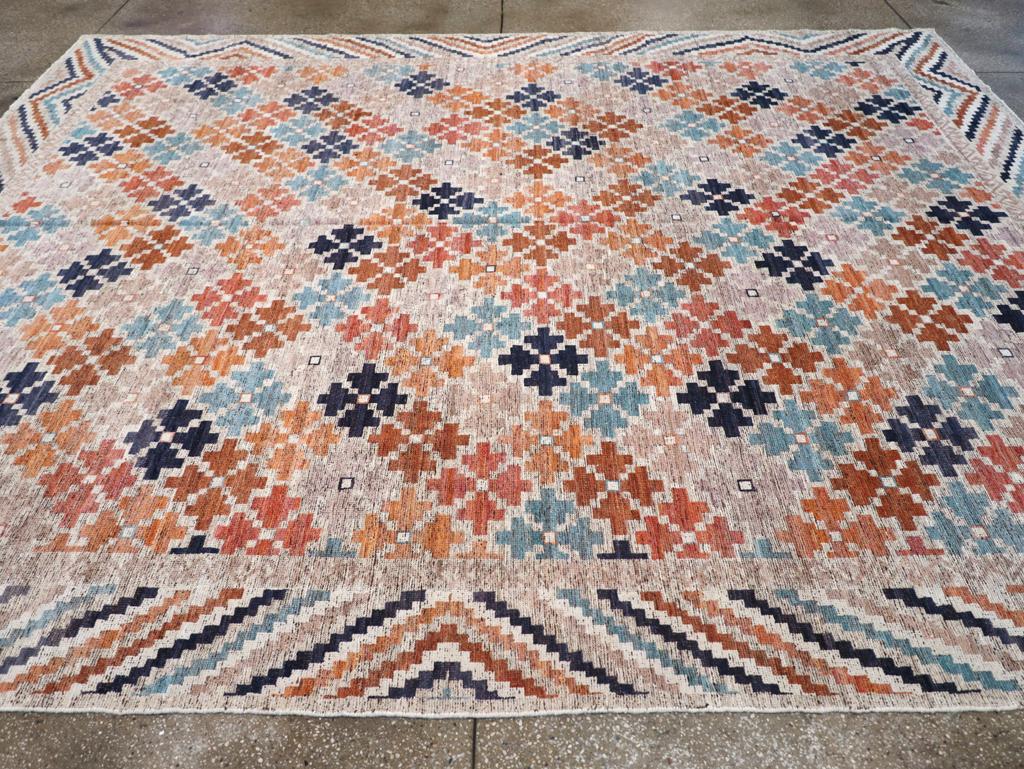 Moderner Ostturkestanischer Khotan-Teppich in Zimmergröße im Zustand „Neu“ im Angebot in New York, NY