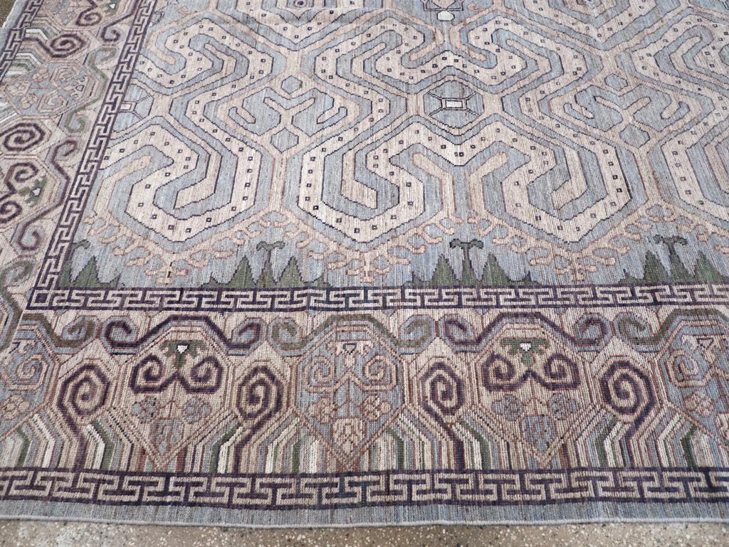 Annodato a mano Tappeto moderno East Turkestan Khotan Dimensione Camera in vendita