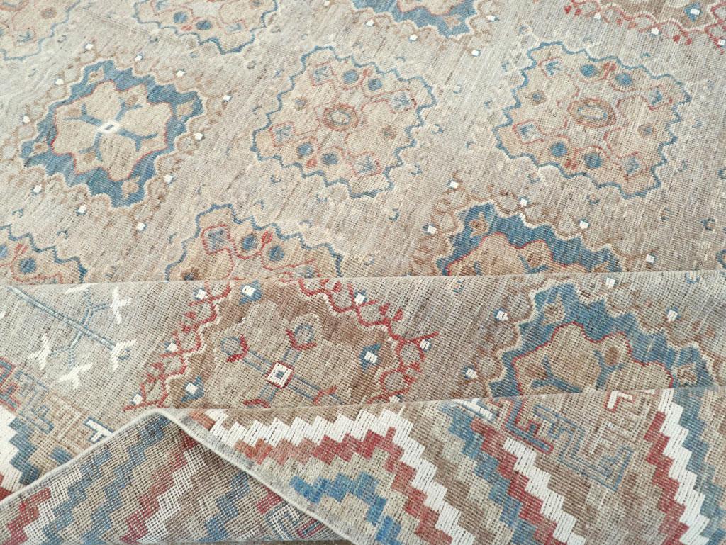 Tapis Khotan moderne du Turkestan oriental en vente 1