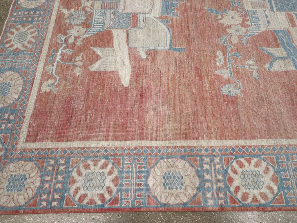 Vaso moderno del Turkestan Orientale Khotan Tappeto formato camera In condizioni Nuovo in vendita a New York, NY