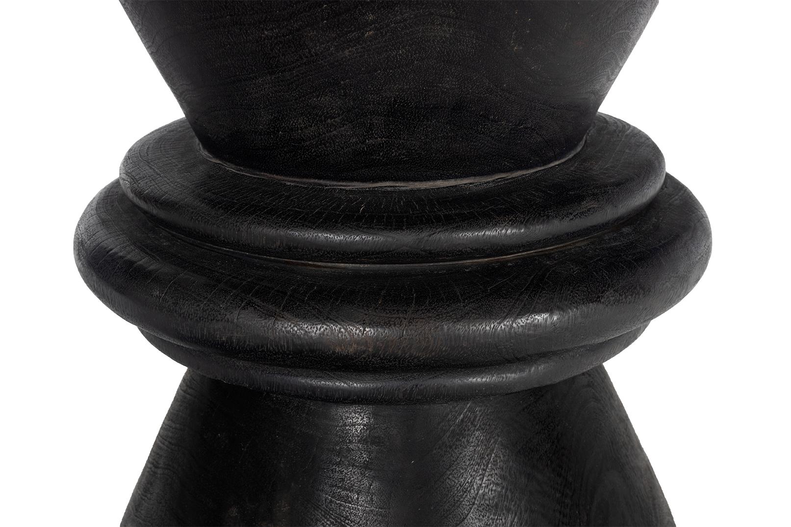 Modern Ebonized Wood Side Table im Zustand „Gut“ im Angebot in Dallas, TX