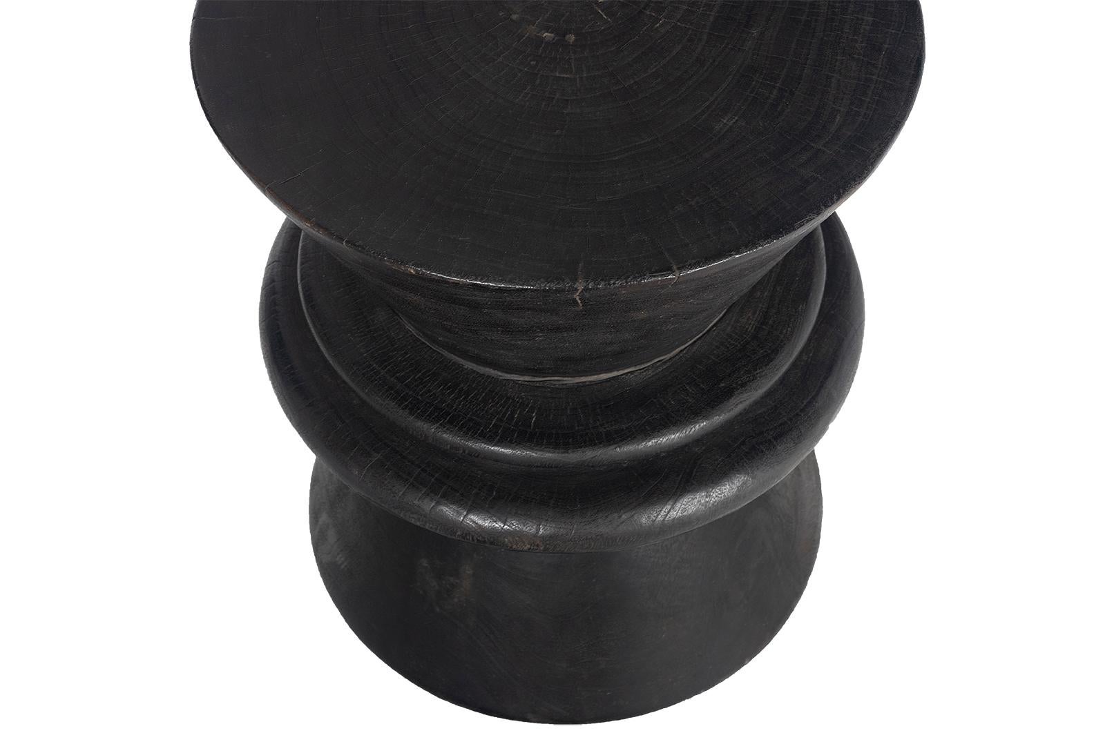 Modern Ebonized Wood Side Table (Holz) im Angebot