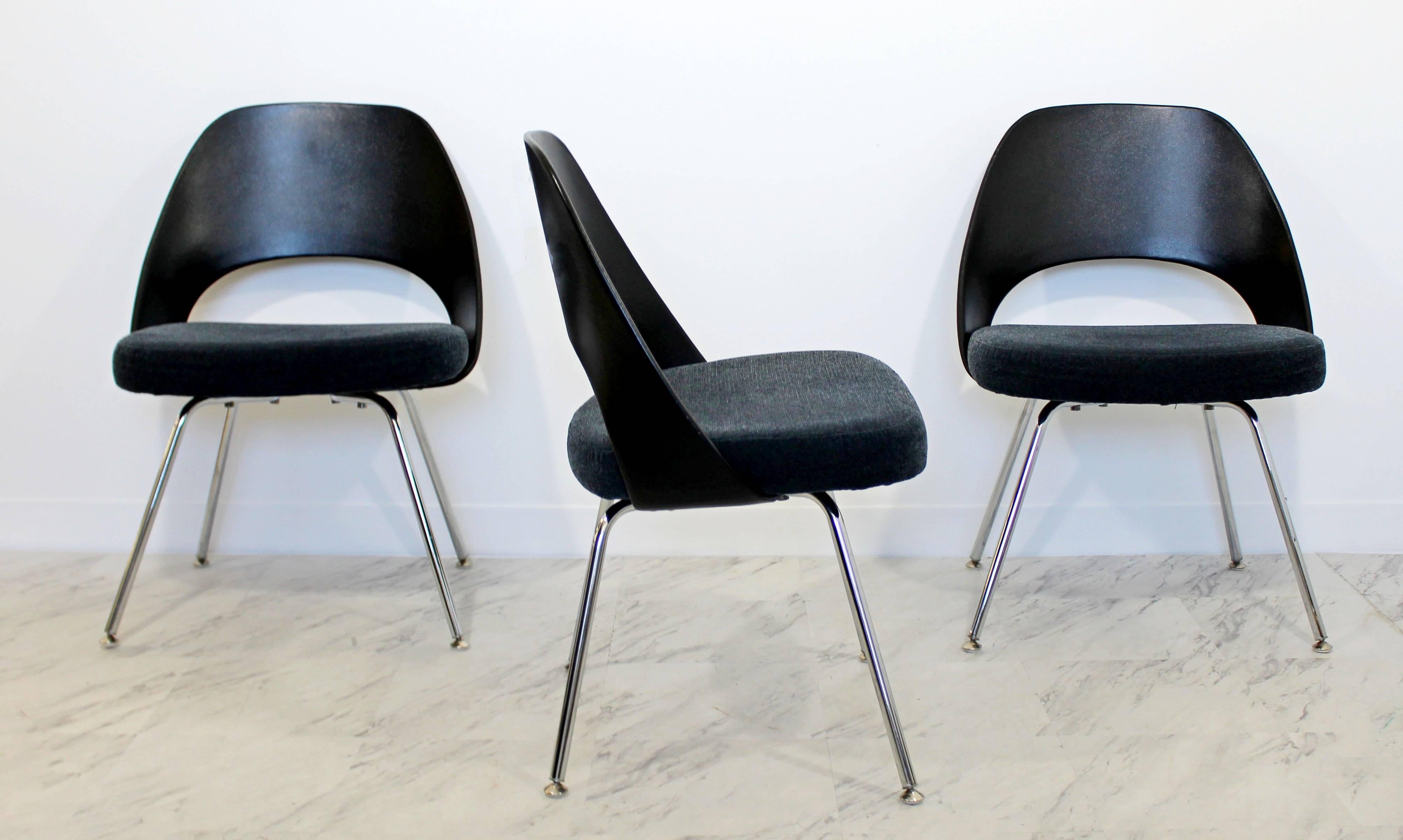 Contemporary Modern Eero Saarinen for Knoll Set of Three Office Side Chairs, 2011