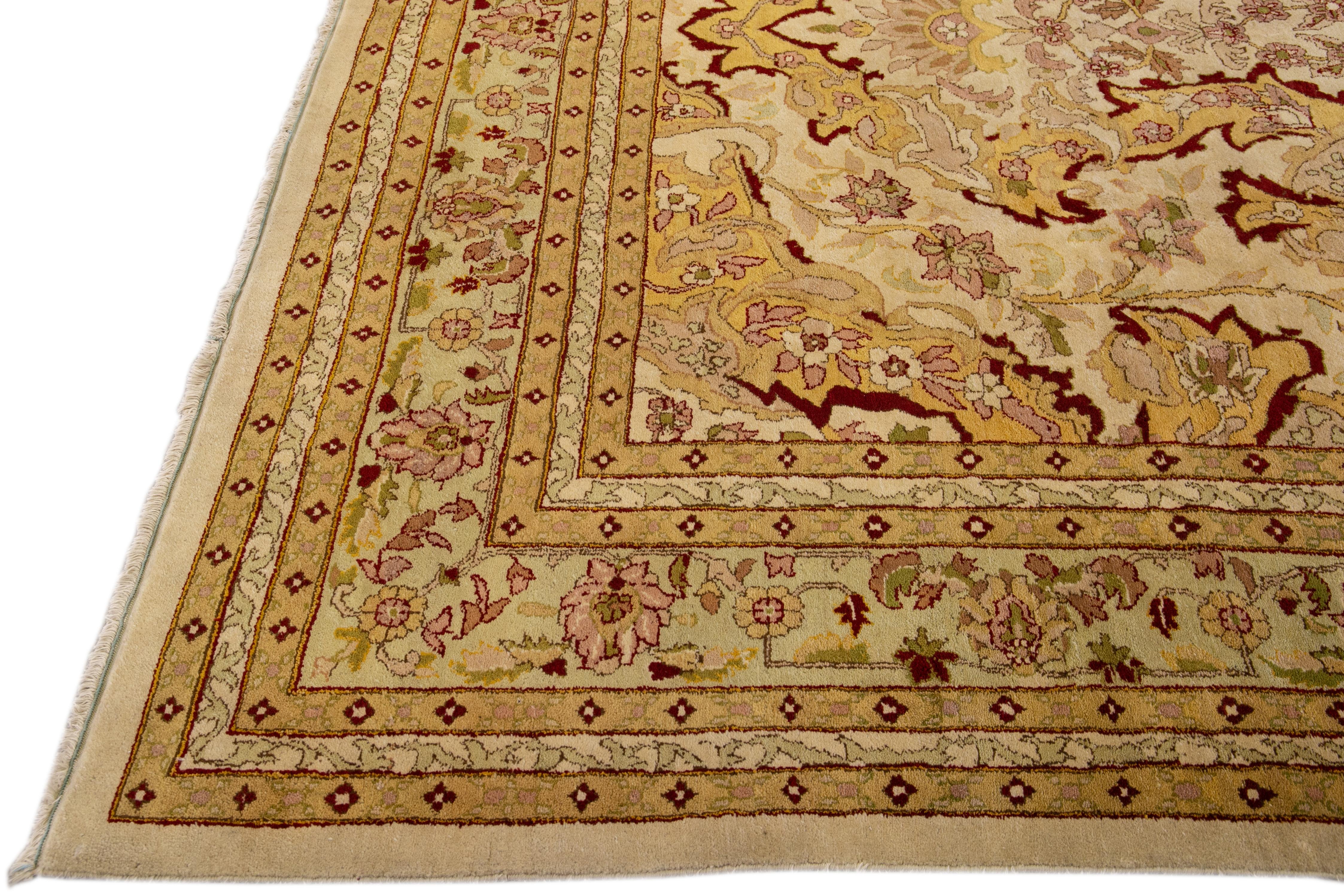 Modern Egyptian Handmade Floral Yellow and Beige Wool Rug In New Condition For Sale In Norwalk, CT