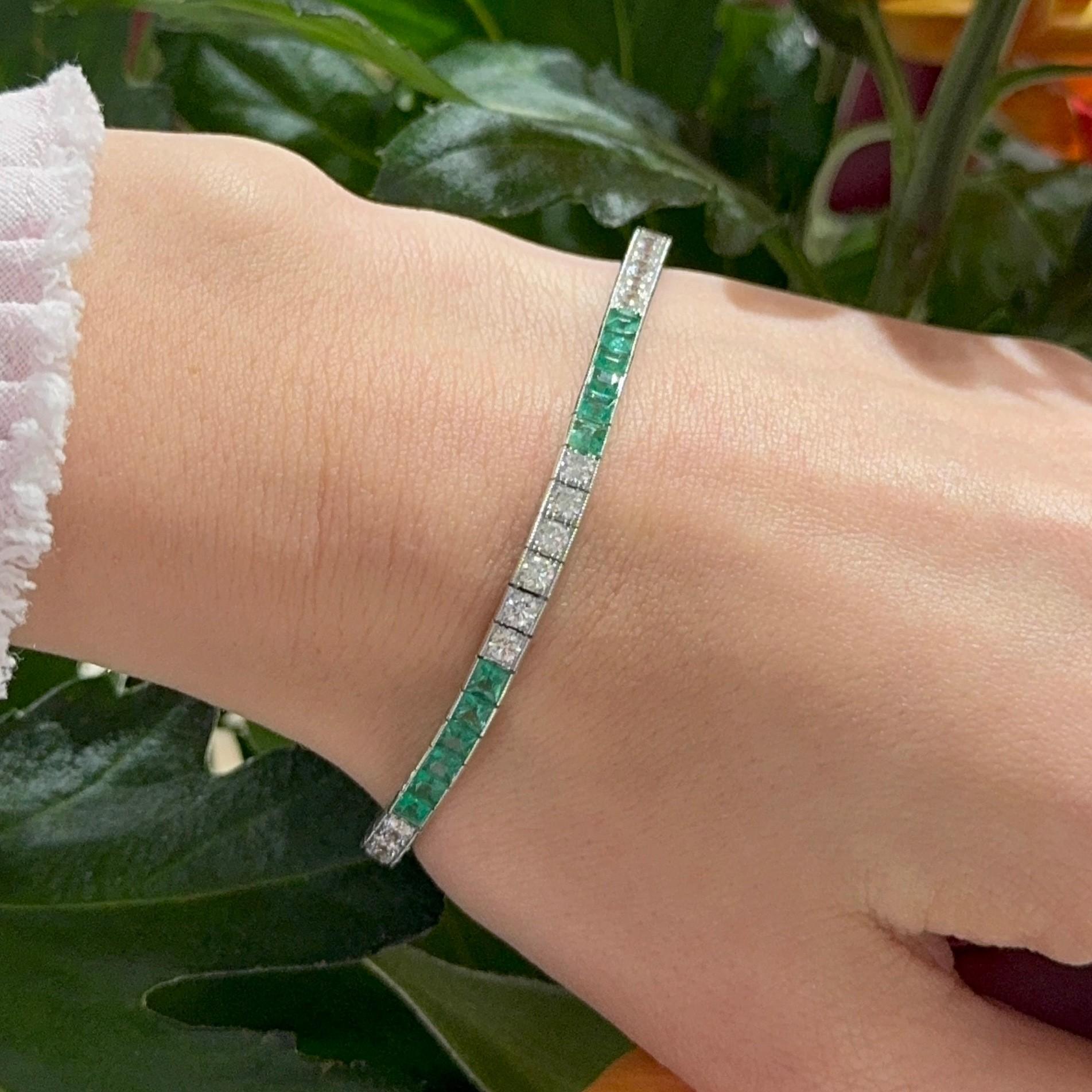 Pulsera Moderna Esmeralda 6,37 Quilates, Diamante 5,05 Quilates y Línea Platino en Nuevo estado para la venta en London, GB