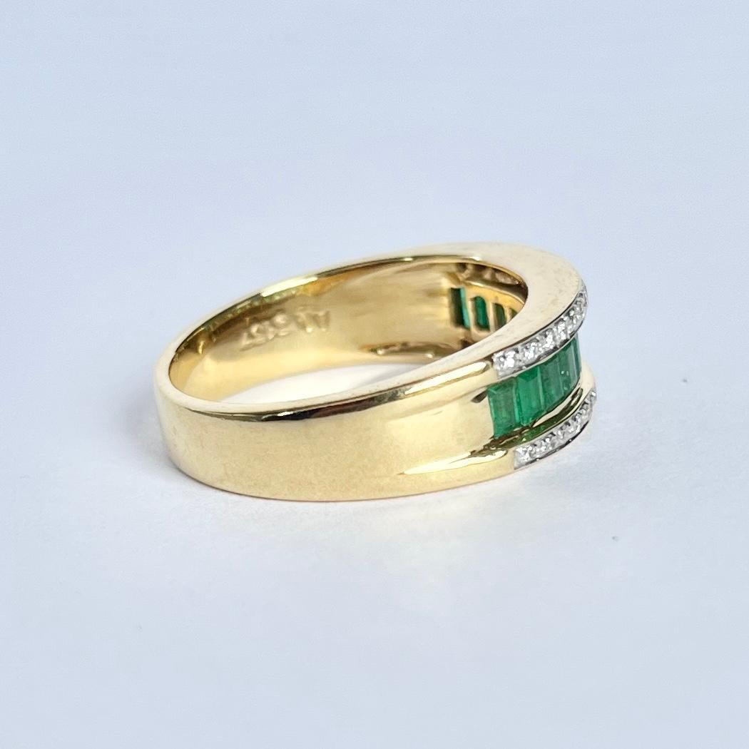 Moderner halber Eternity-Ring mit Smaragd und Diamanten aus 18 Karat Gold Damen im Angebot