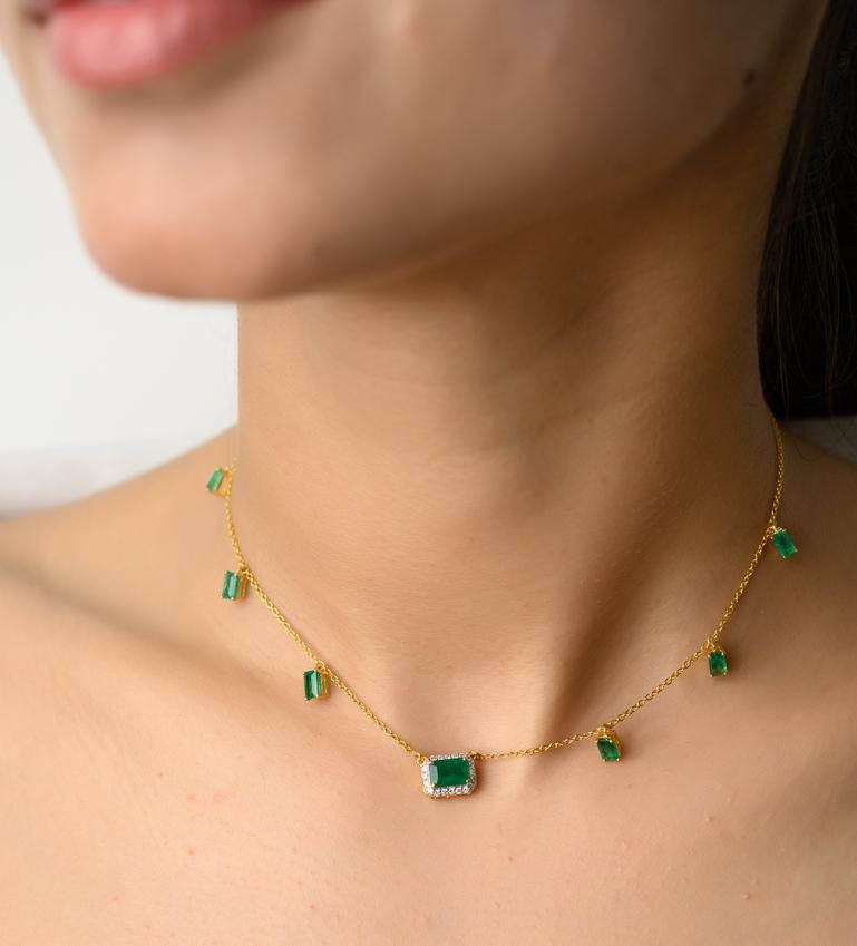 Emerald Charm Necklace 14k Yellow Gold, Emerald Fine Jewelry Gift For Women In New Condition For Sale In Houston, TX